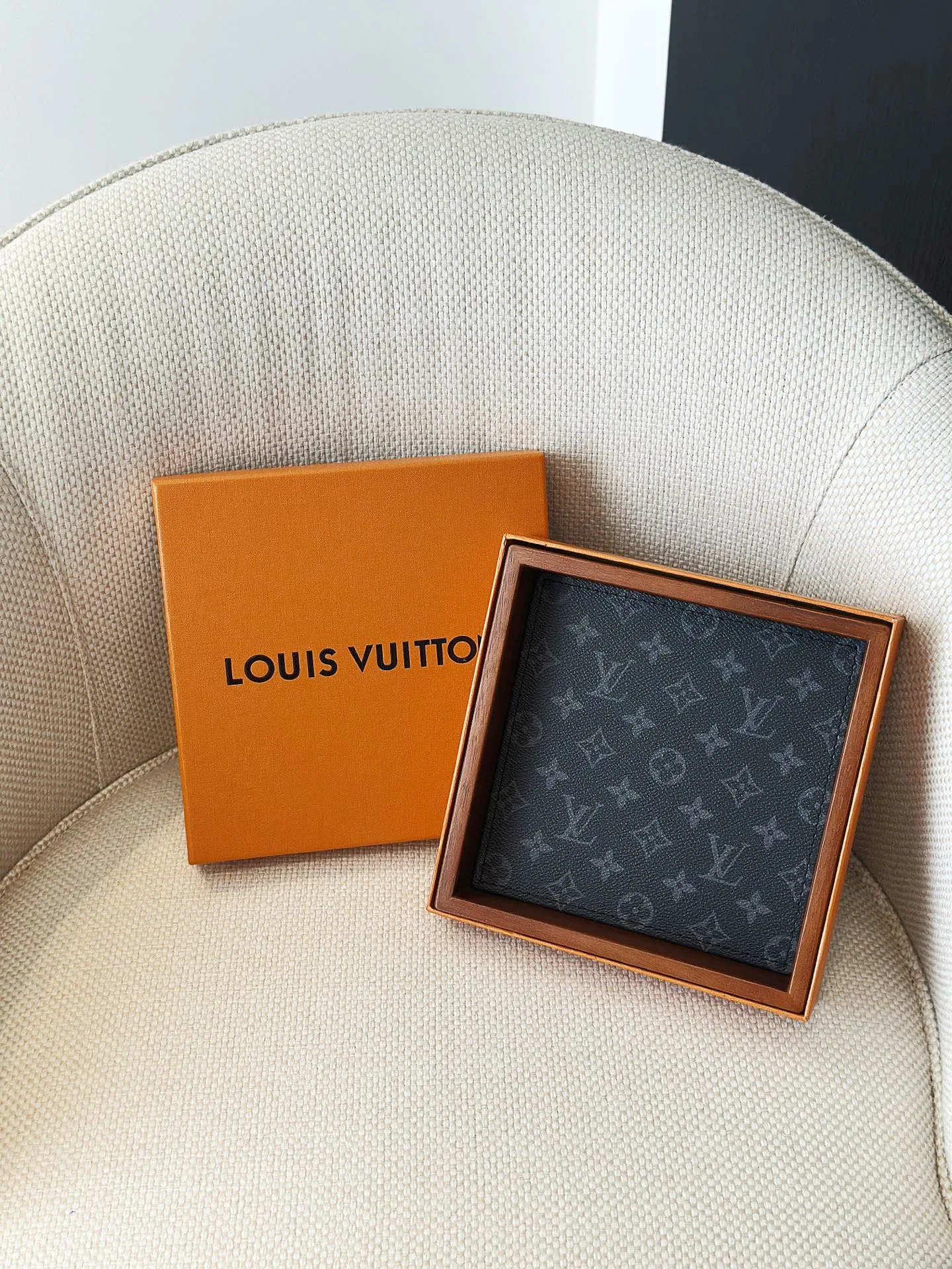 LV 27FW AKUCGHD 043 트레이 21