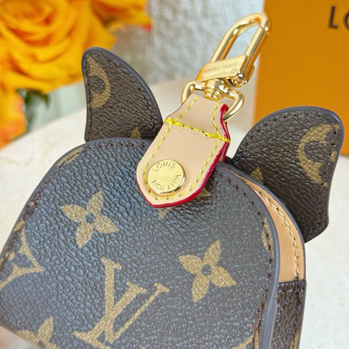 LV 27FW AKUCGHD 048 키링 10