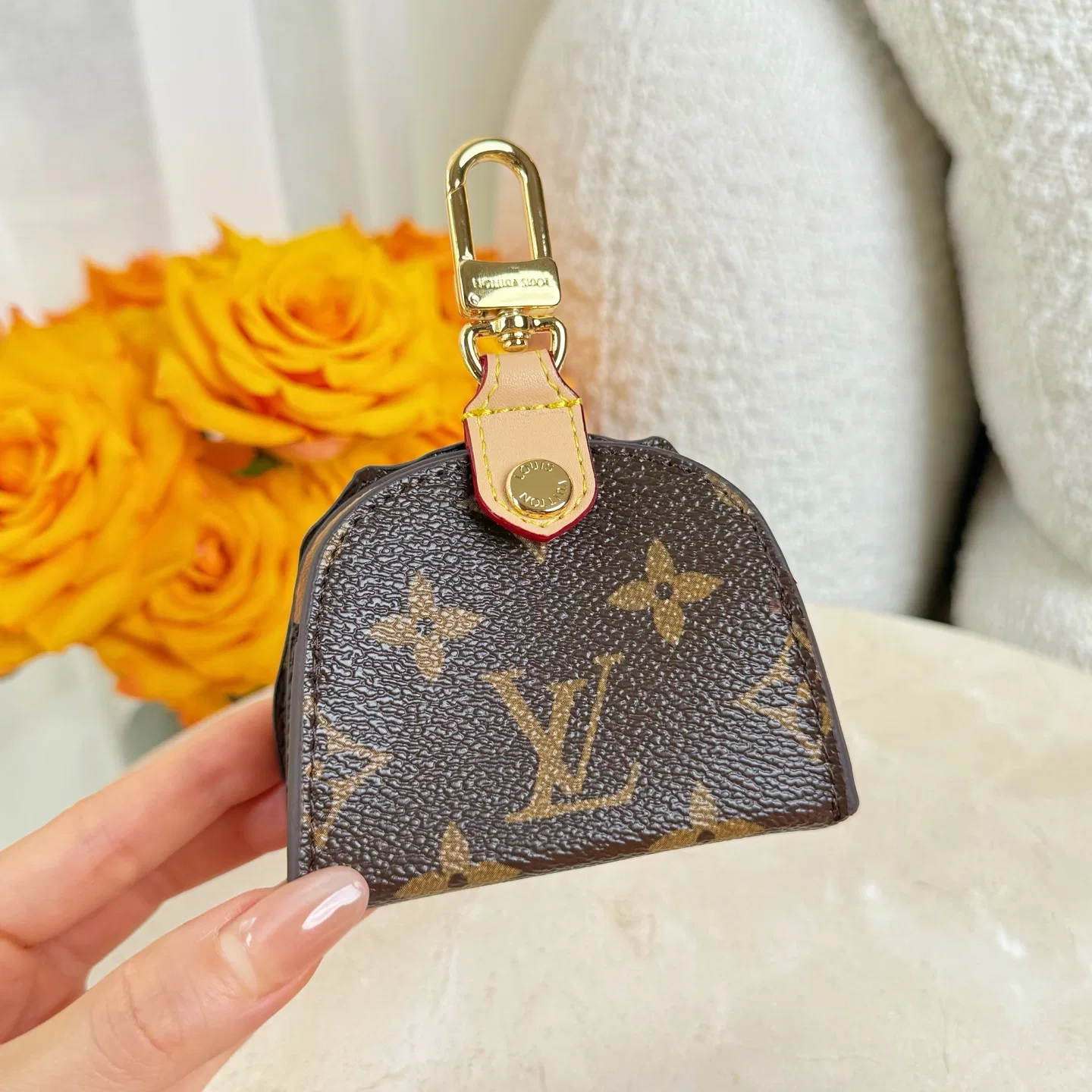 LV 27FW AKUCGHD 050 키링 7