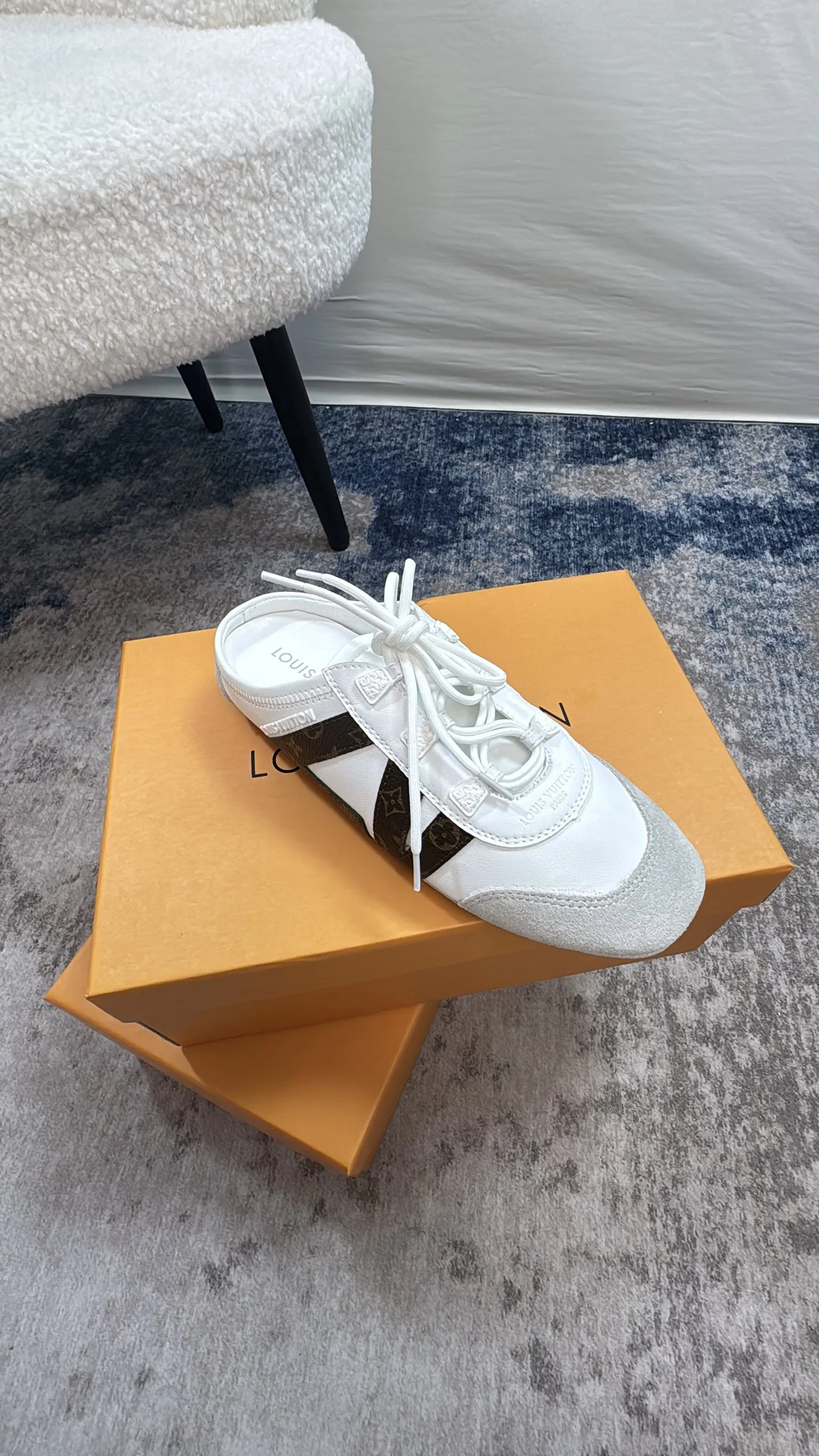 LV 27FW AKUCGHD 066 운동화 11