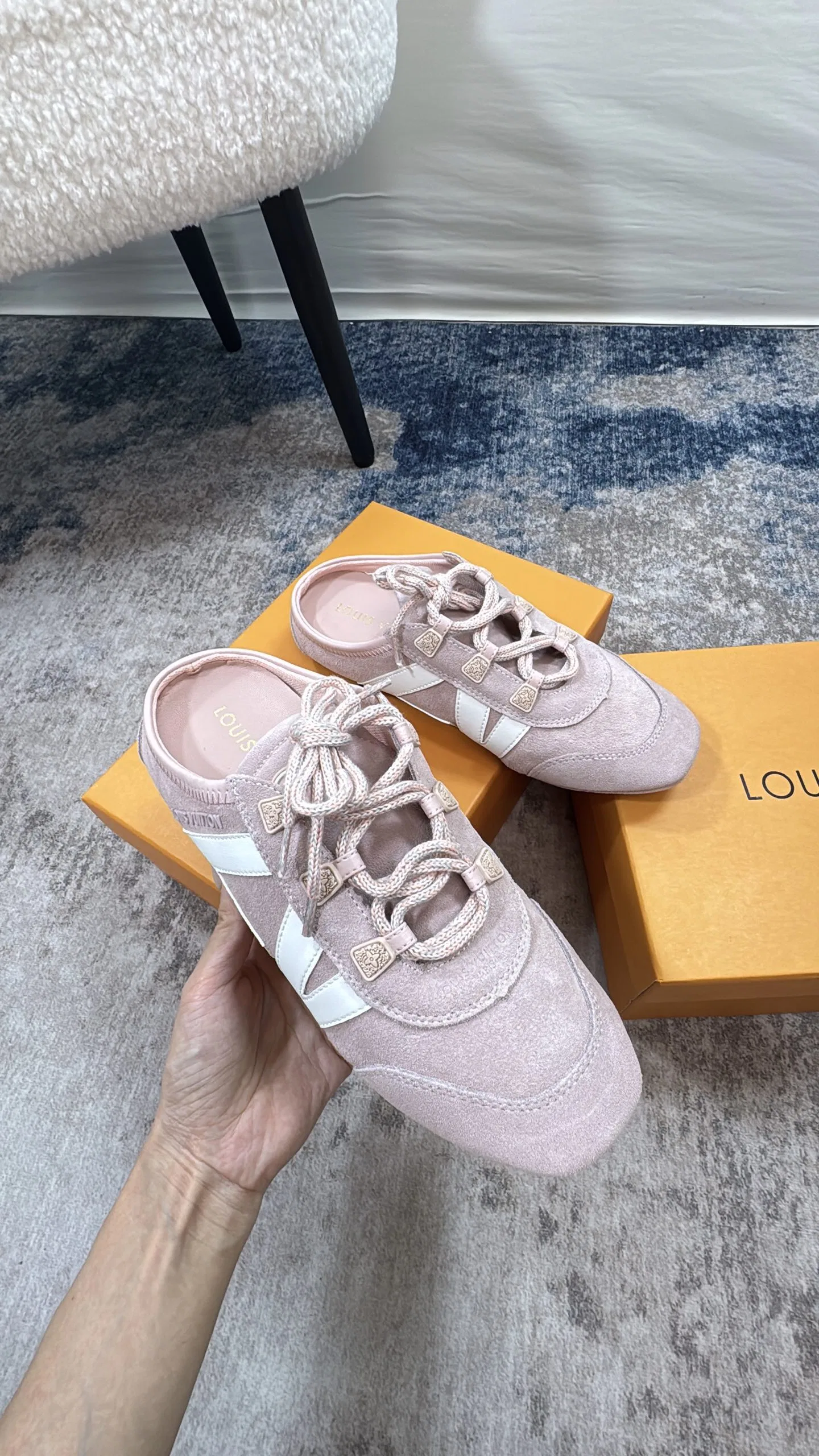LV 27FW AKUCGHD 066 운동화 15