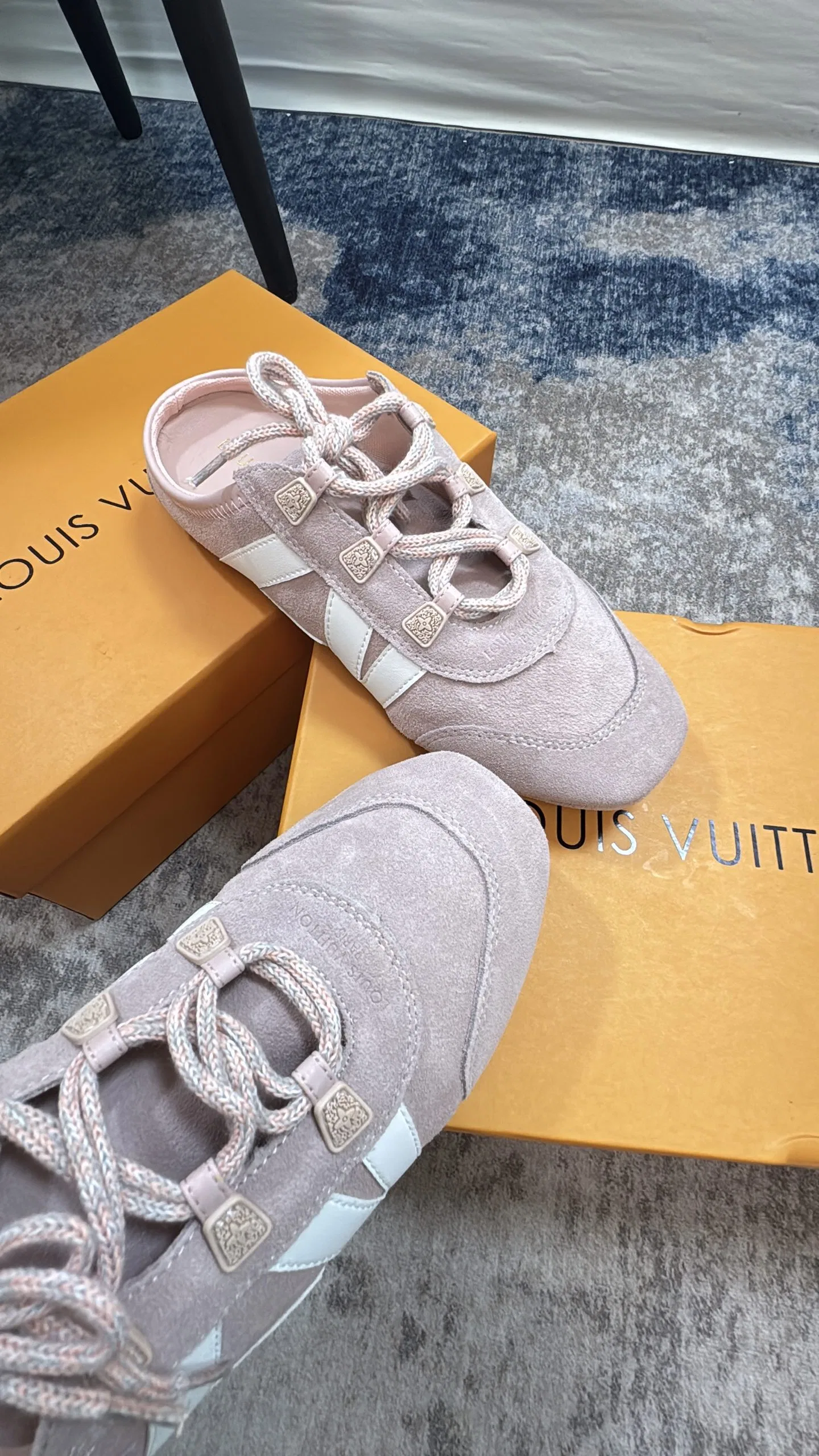 LV 27FW AKUCGHD 066 운동화 16