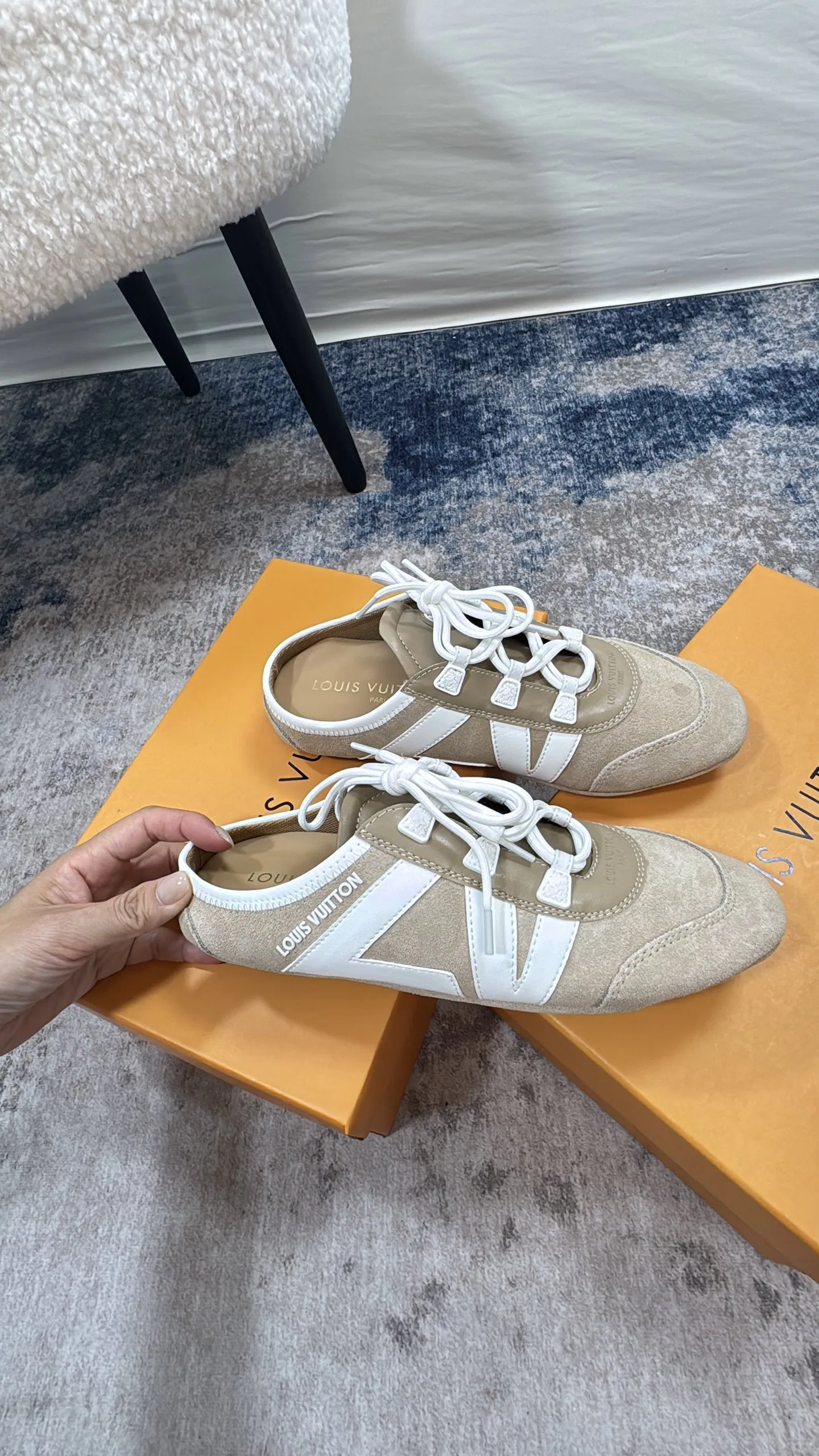 LV 27FW AKUCGHD 066 운동화 21
