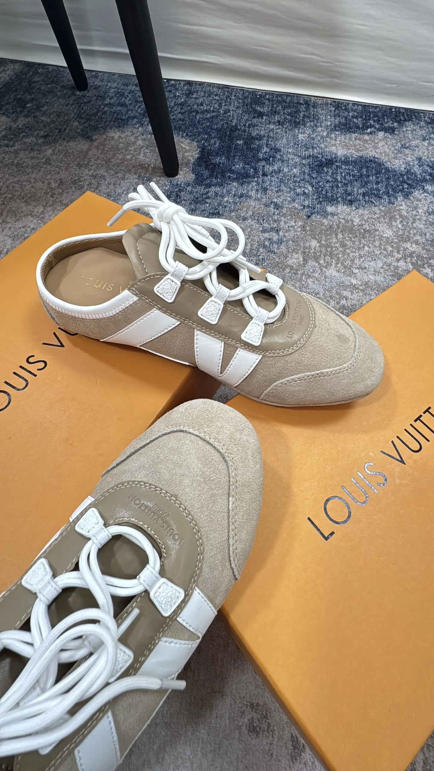 LV 27FW AKUCGHD 066 운동화 23