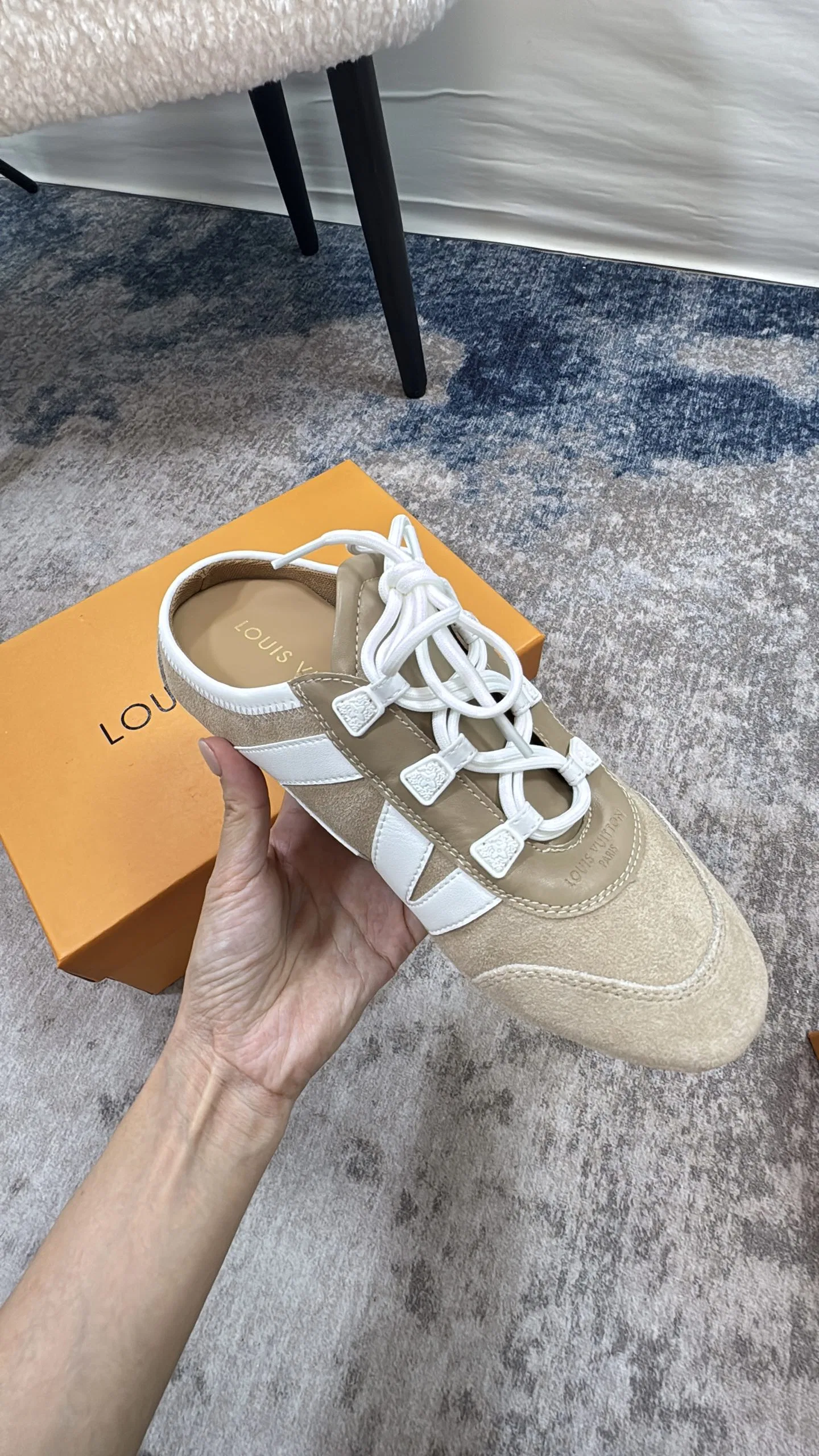 LV 27FW AKUCGHD 066 운동화 24