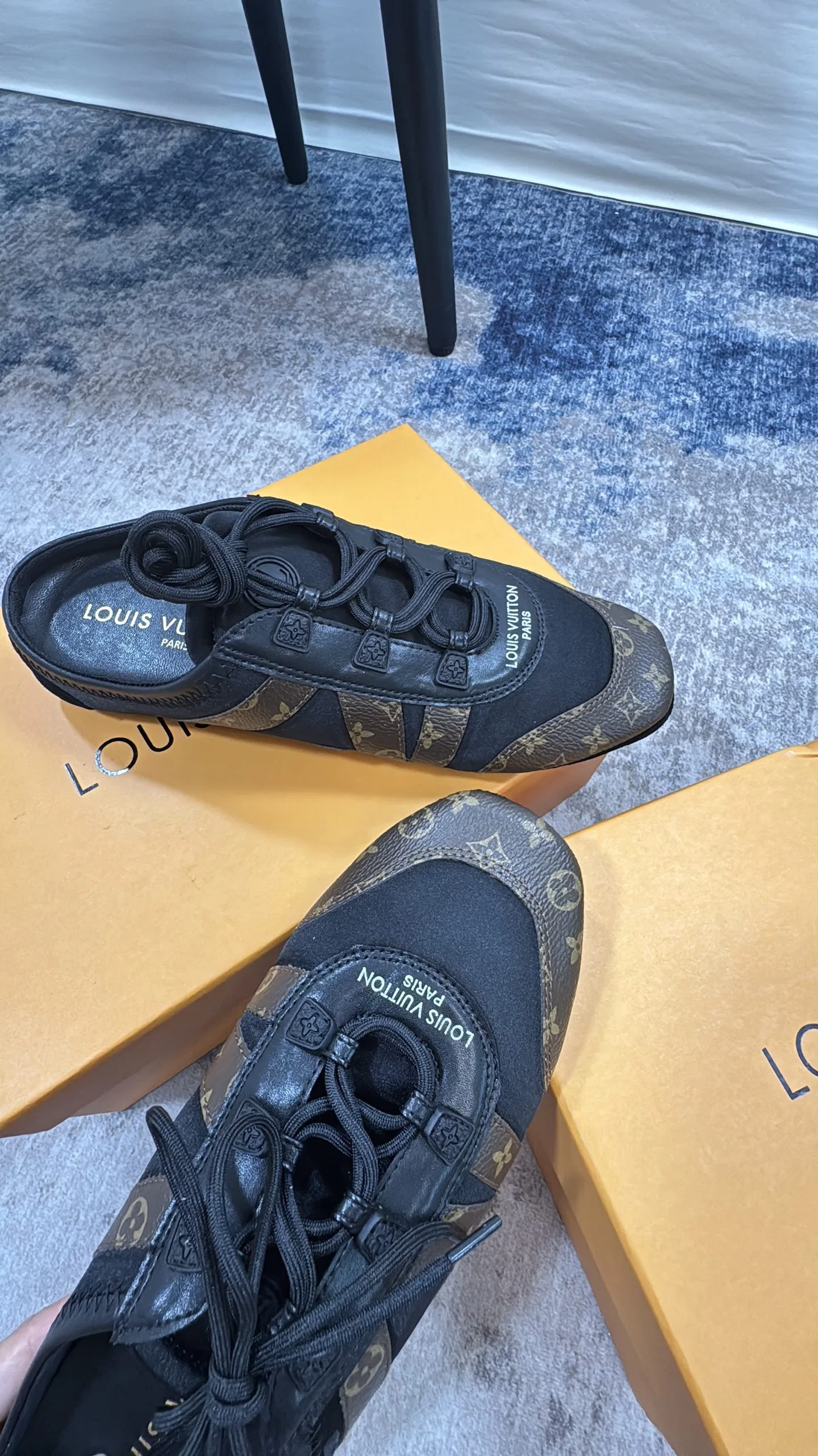 LV 27FW AKUCGHD 066 운동화 28