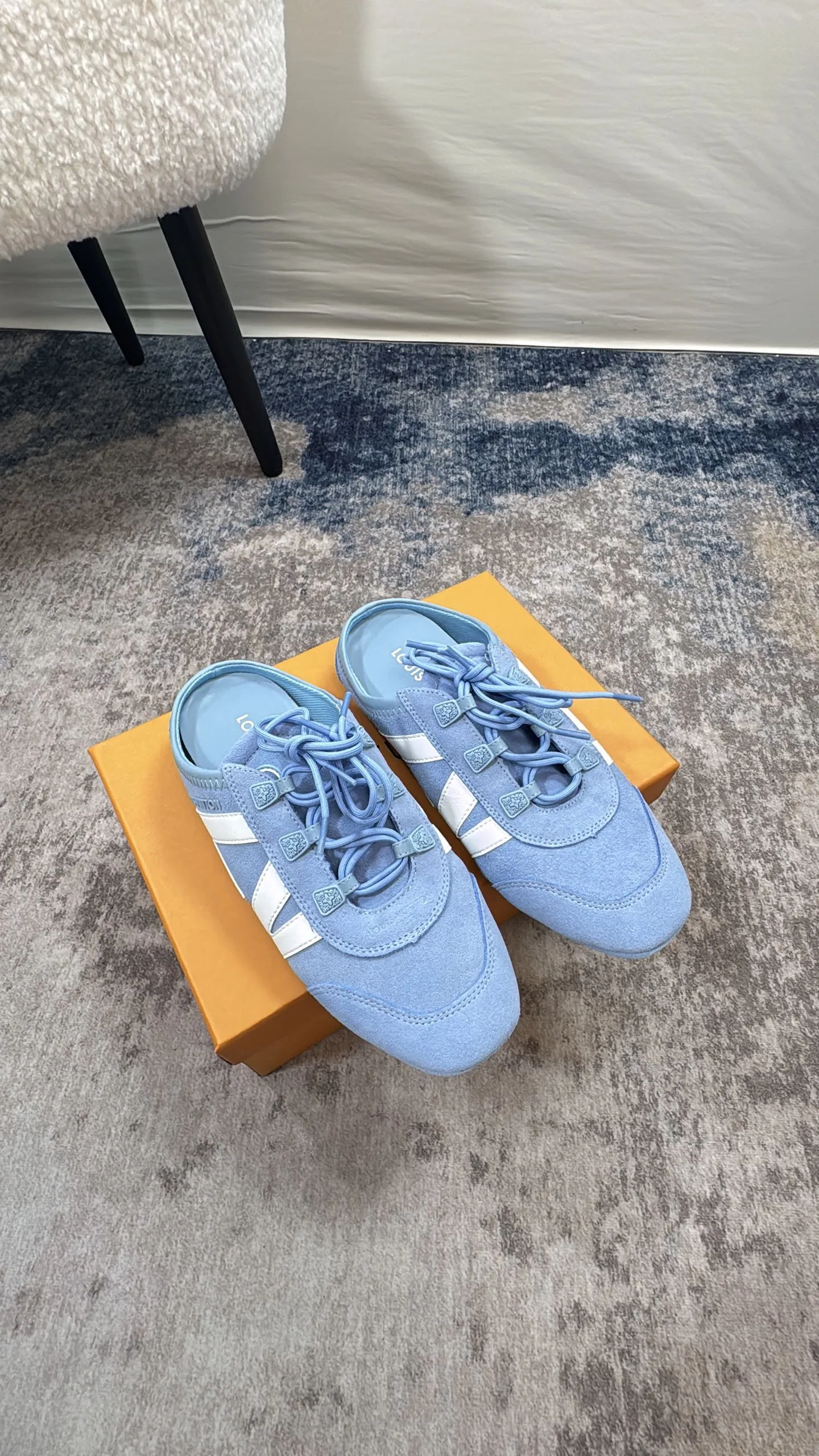LV 27FW AKUCGHD 066 운동화 31