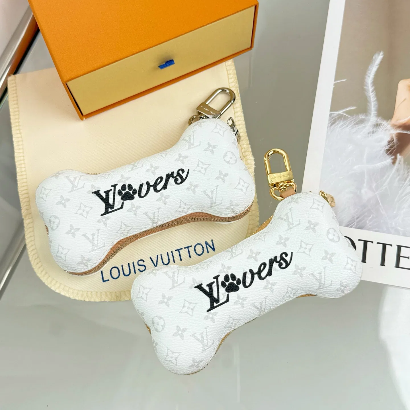 LV 27FW AKUCGHD 069 파우치 11