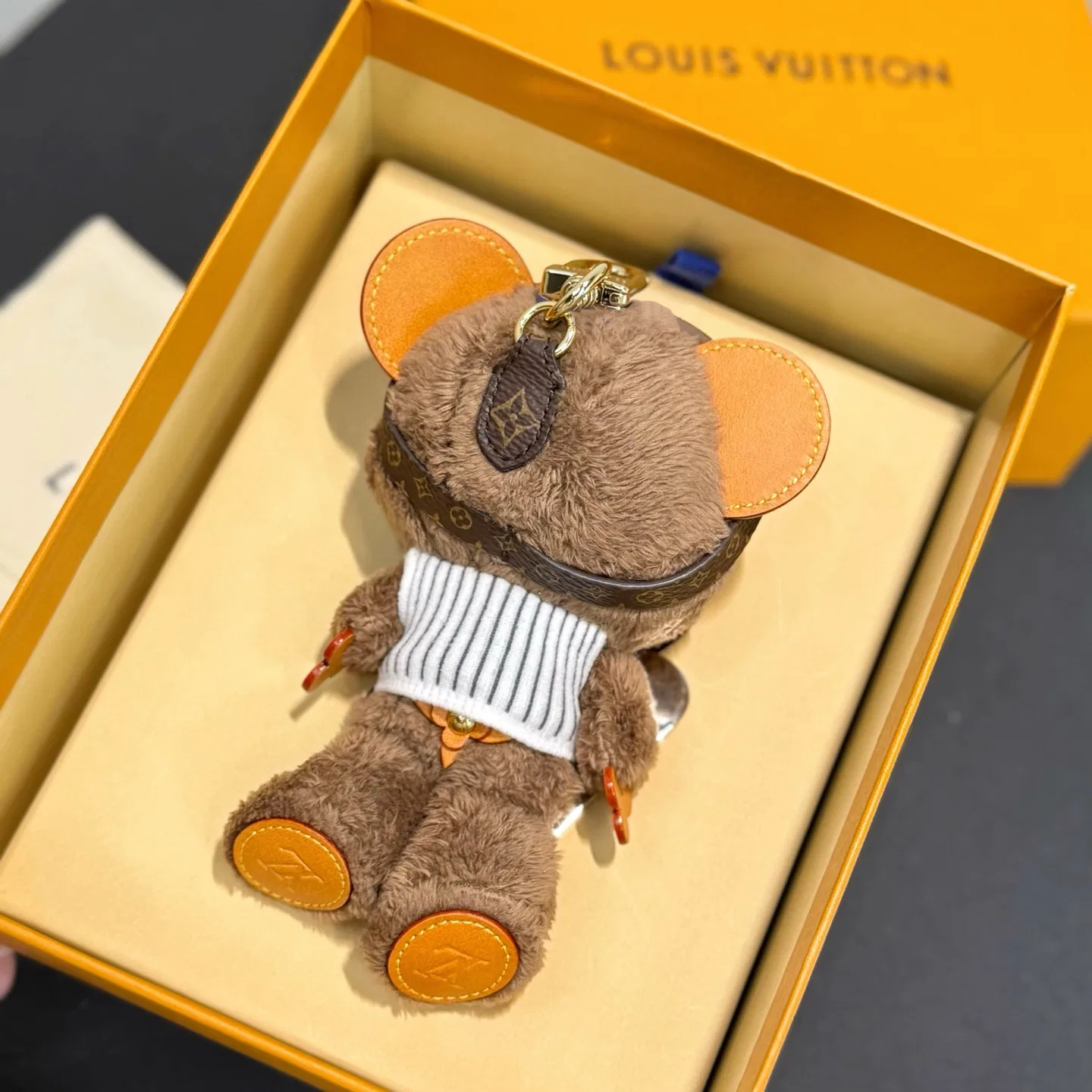 LV 27FW AKUCGHD 071 참 26