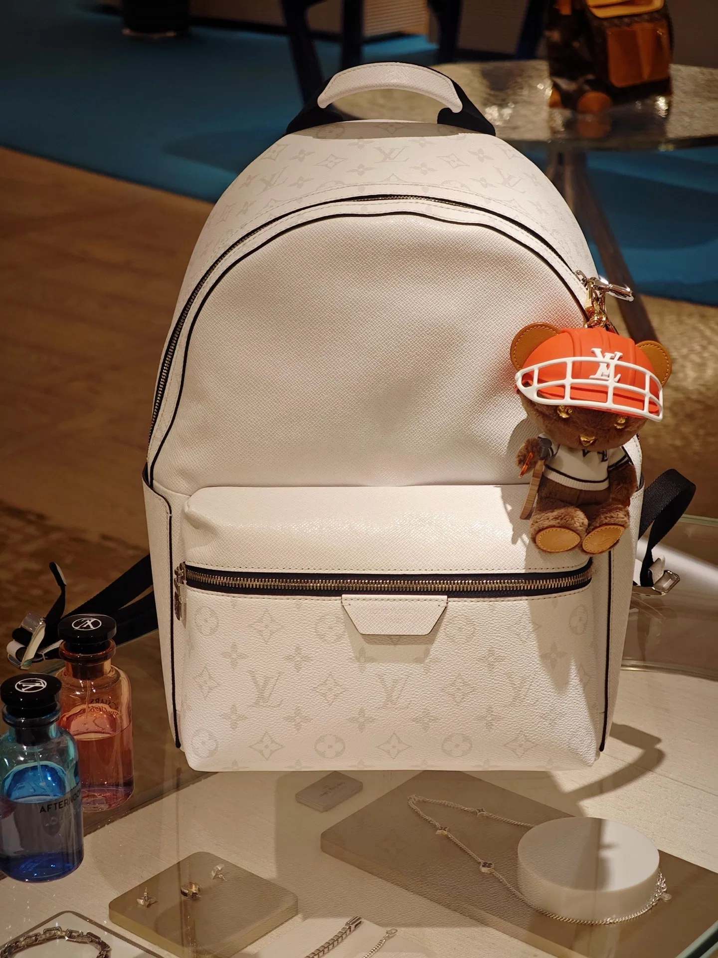 LV 27FW AKUCGHD 072 참 70