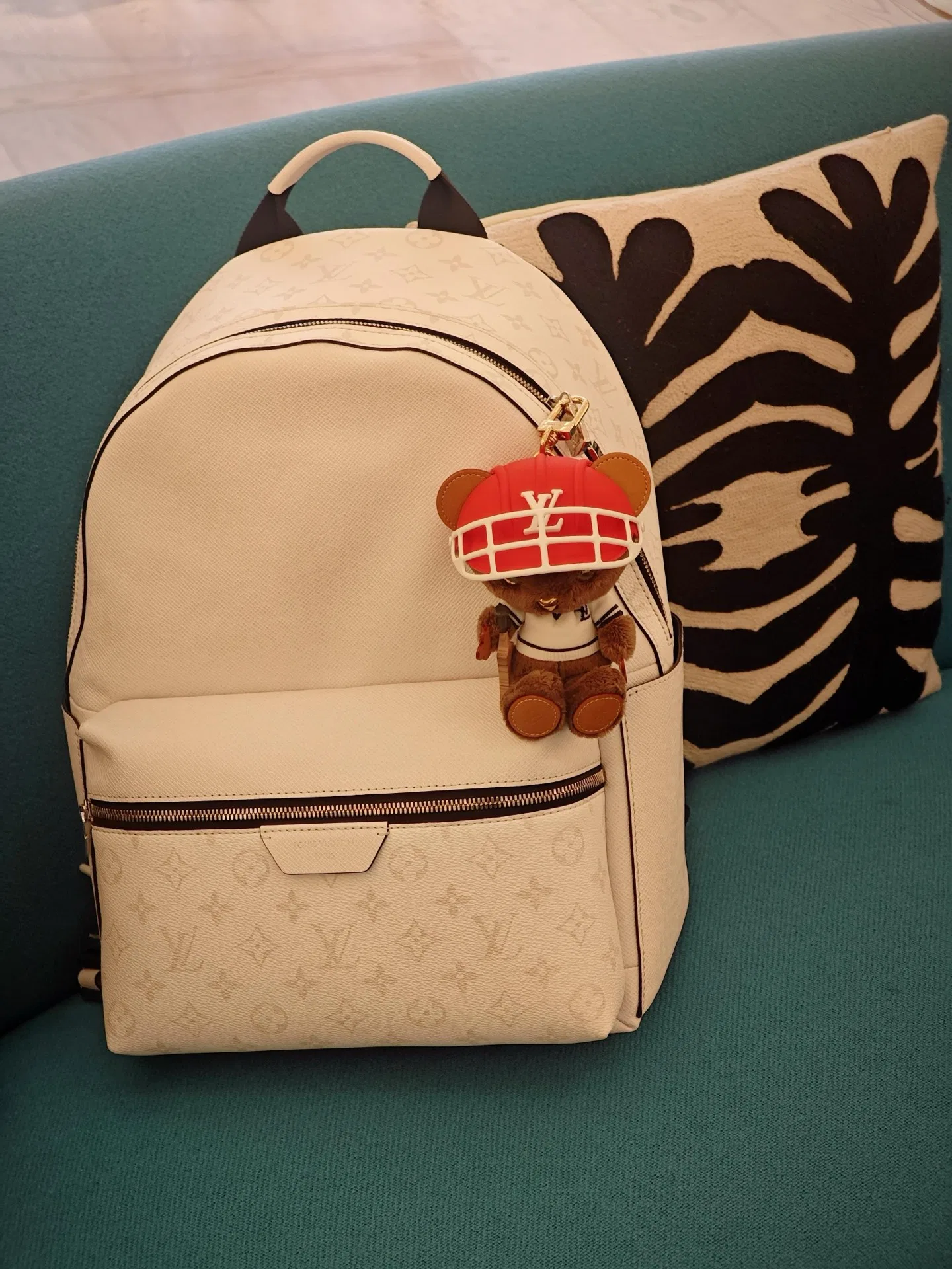 LV 27FW AKUCGHD 072 참 72