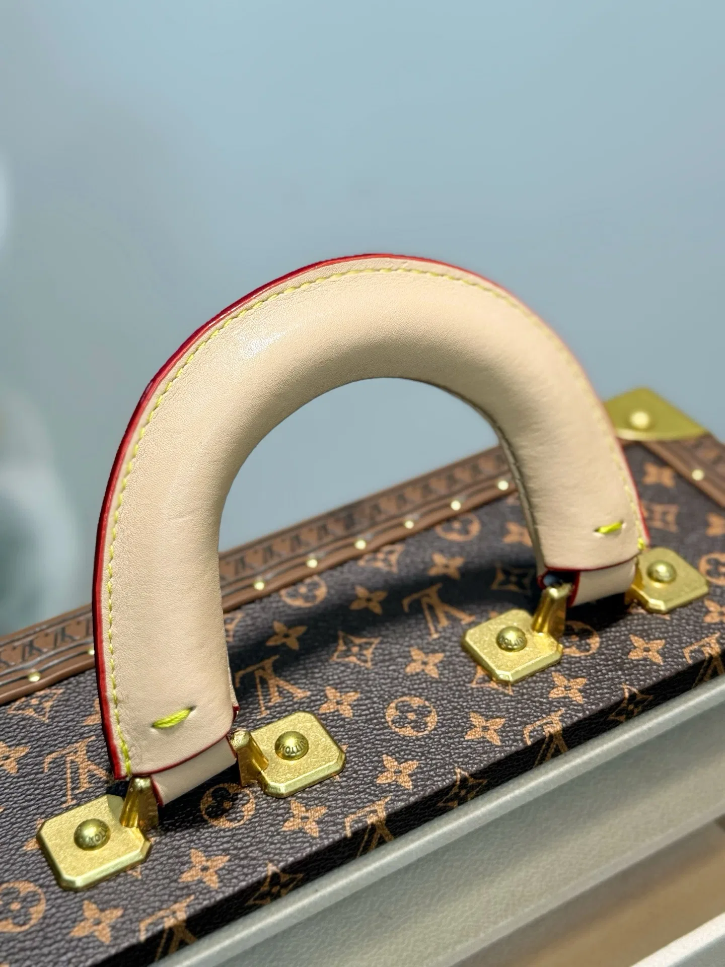 LV 27FW AKUCGHD 075 악세사리보관함 10