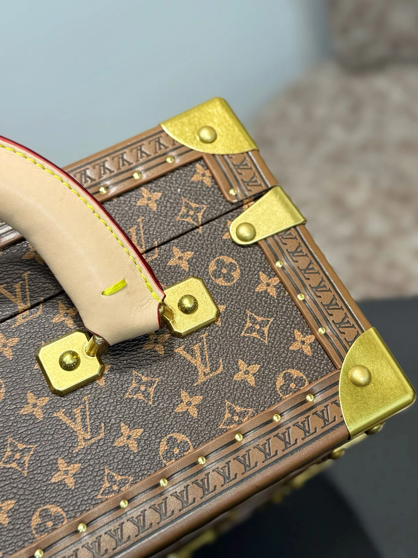 LV 27FW AKUCGHD 075 악세사리보관함 13