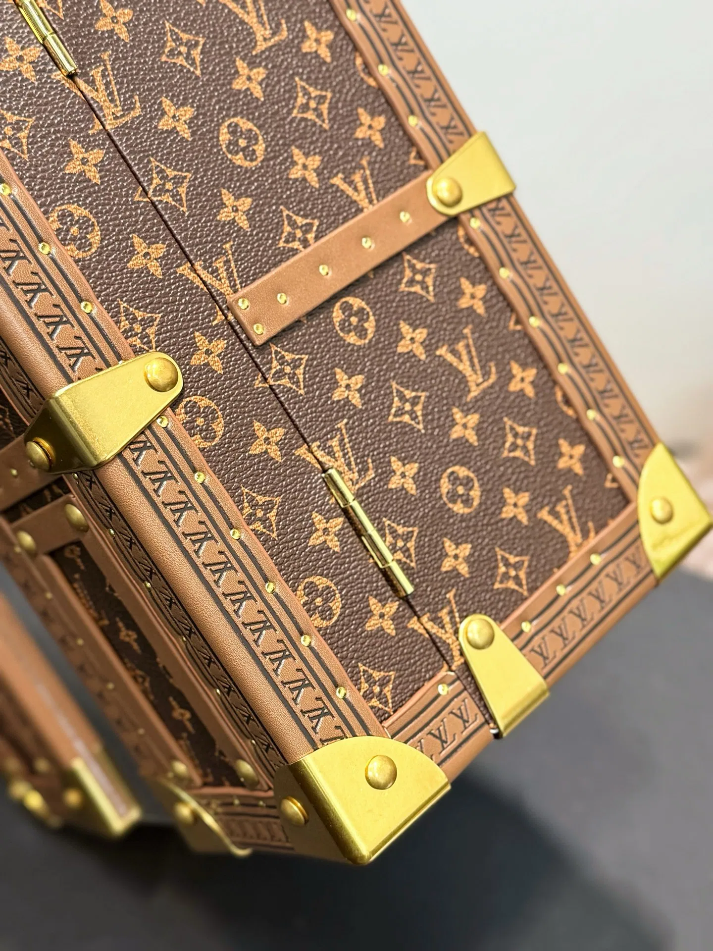 LV 27FW AKUCGHD 075 악세사리보관함 16