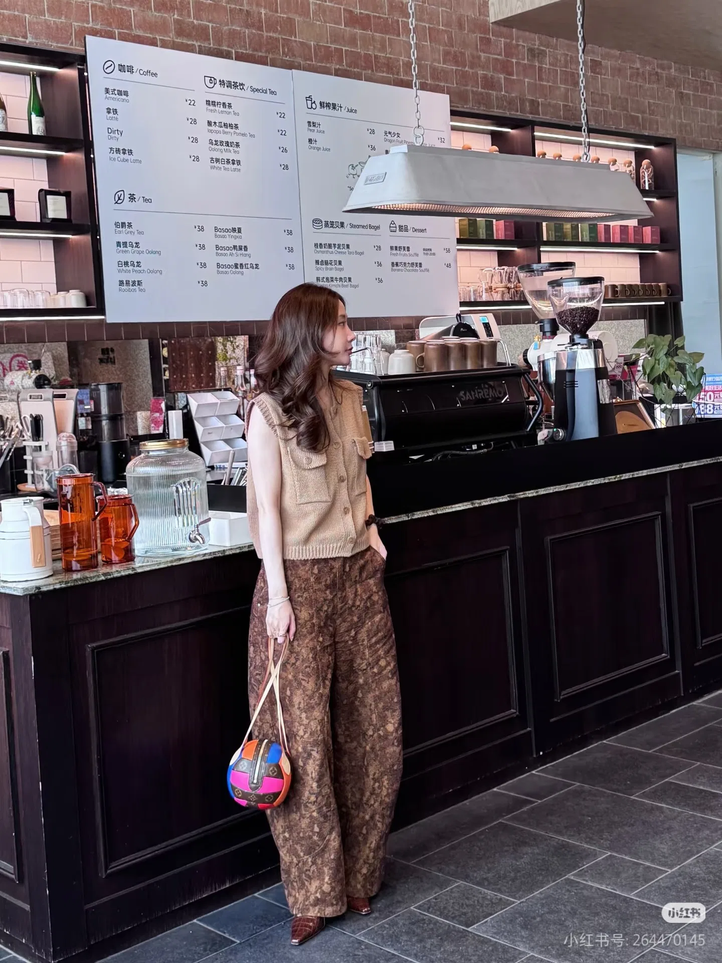 LV 27FW AKUCGHD 087 숄더백 16