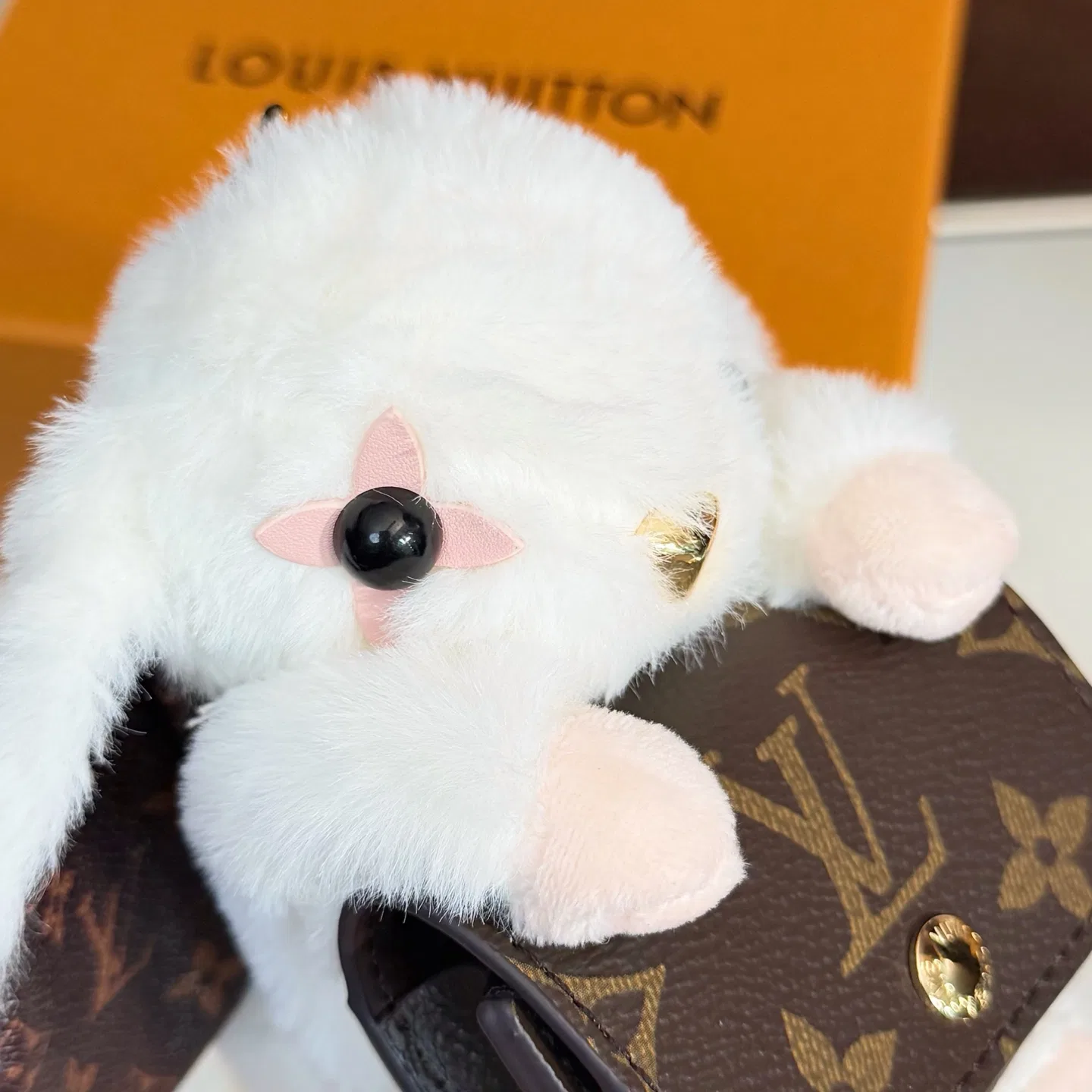 LV 27FW AKUCGHD 089 참 8