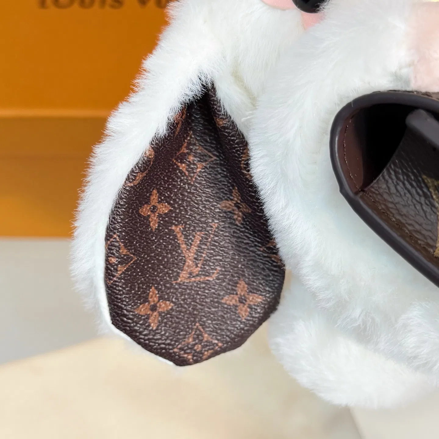 LV 27FW AKUCGHD 089 참 9
