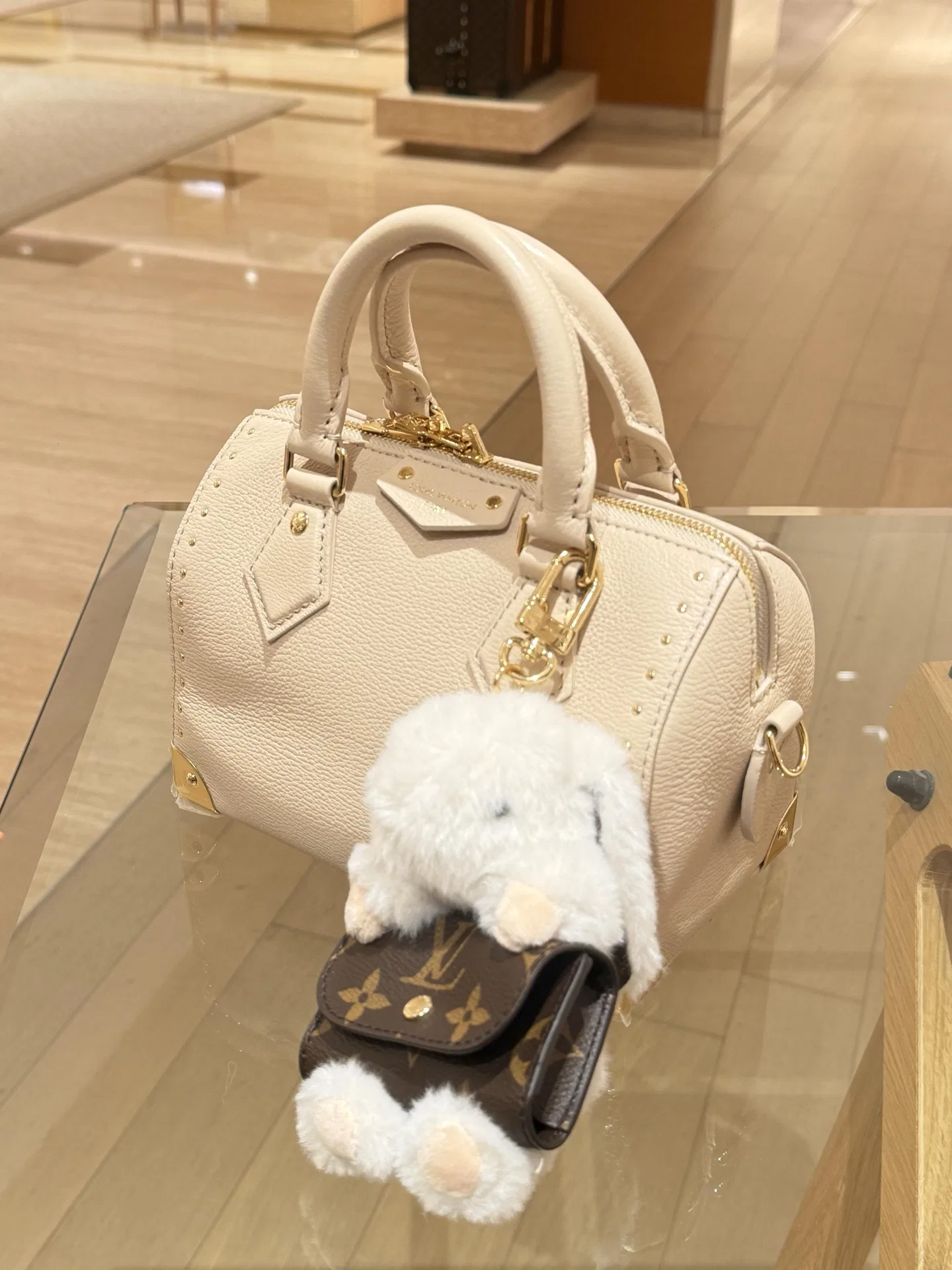 LV 27FW AKUCGHD 089 참 22