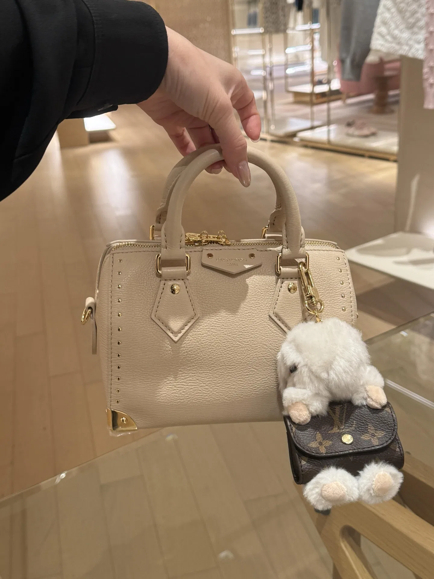 LV 27FW AKUCGHD 089 참 23
