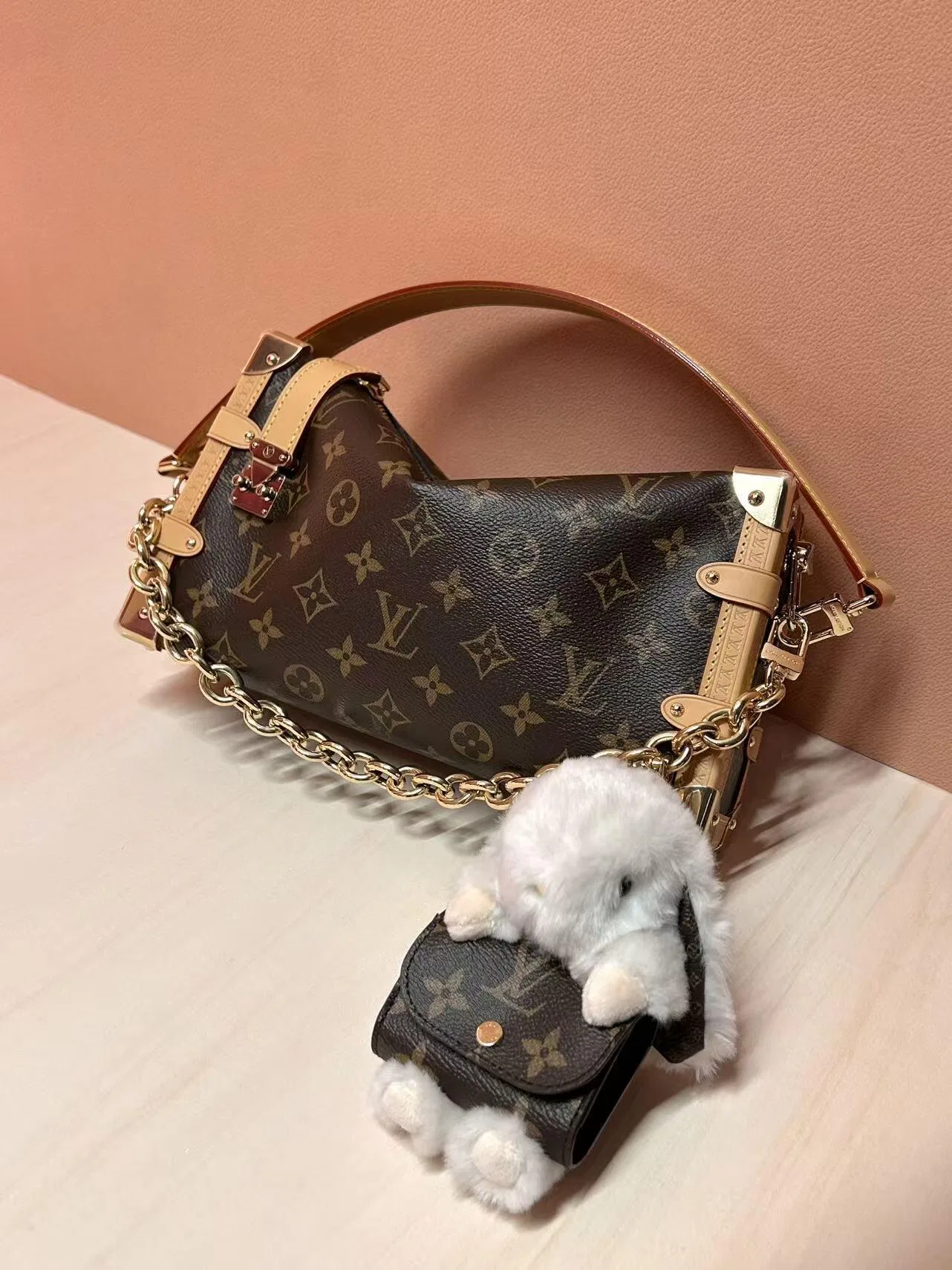 LV 27FW AKUCGHD 089 참 25
