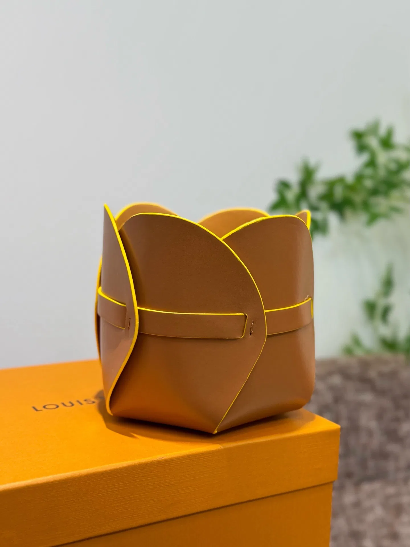 LV 27FW AKUCGHD 092 트레이 9