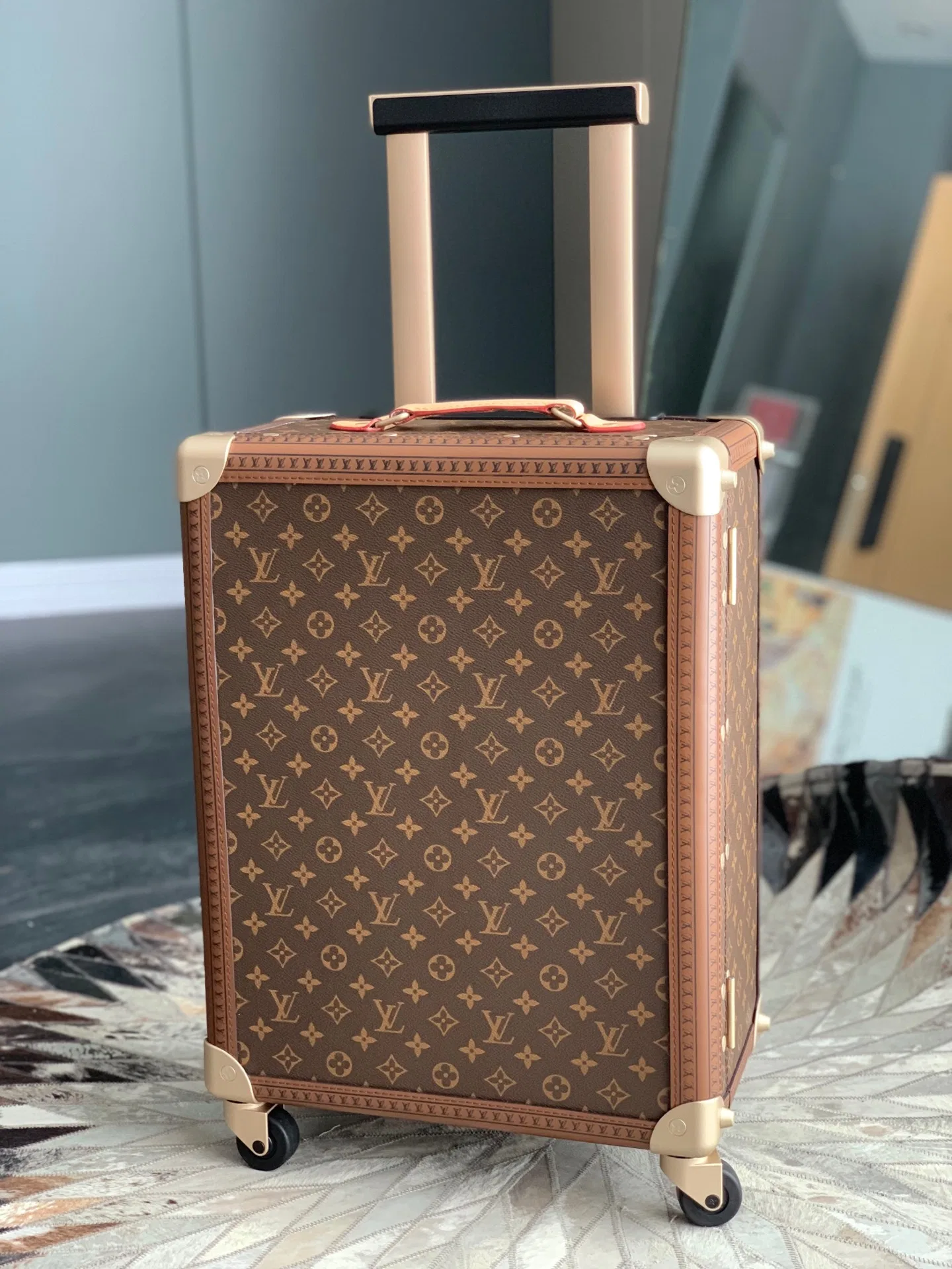 LV 27FW AKUCGHD 093 캐리어 25