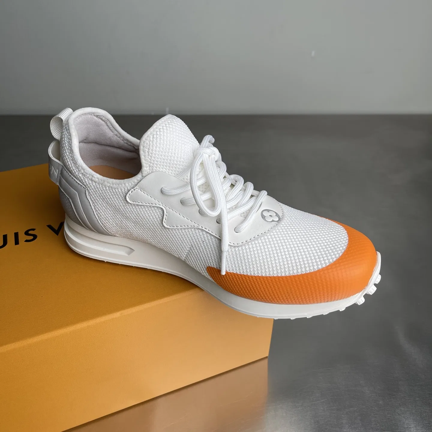 LV 27FW BMLOIMQ 002 스니커즈 10