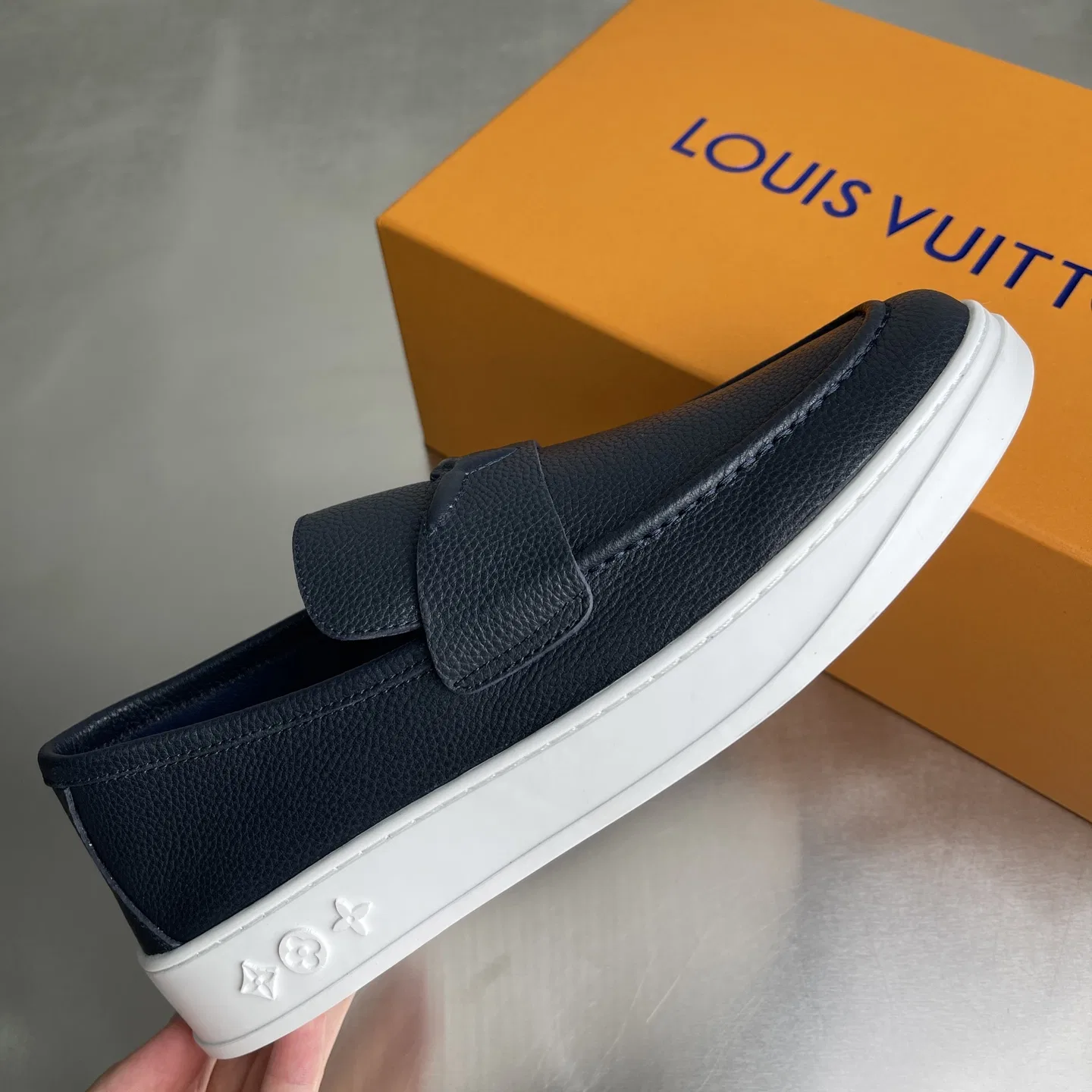 LV 27FW BMLOIMQ 003 로퍼 11