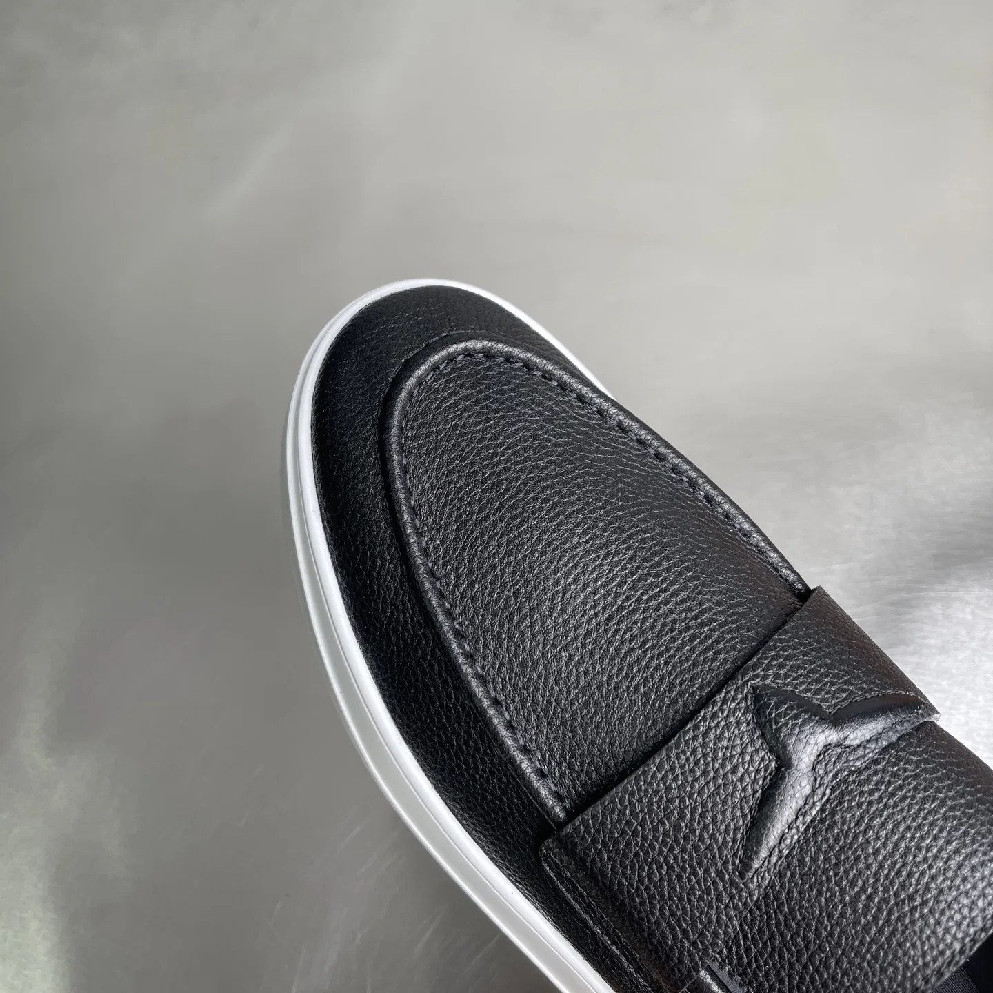 LV 27FW BMLOIMQ 003 로퍼 19