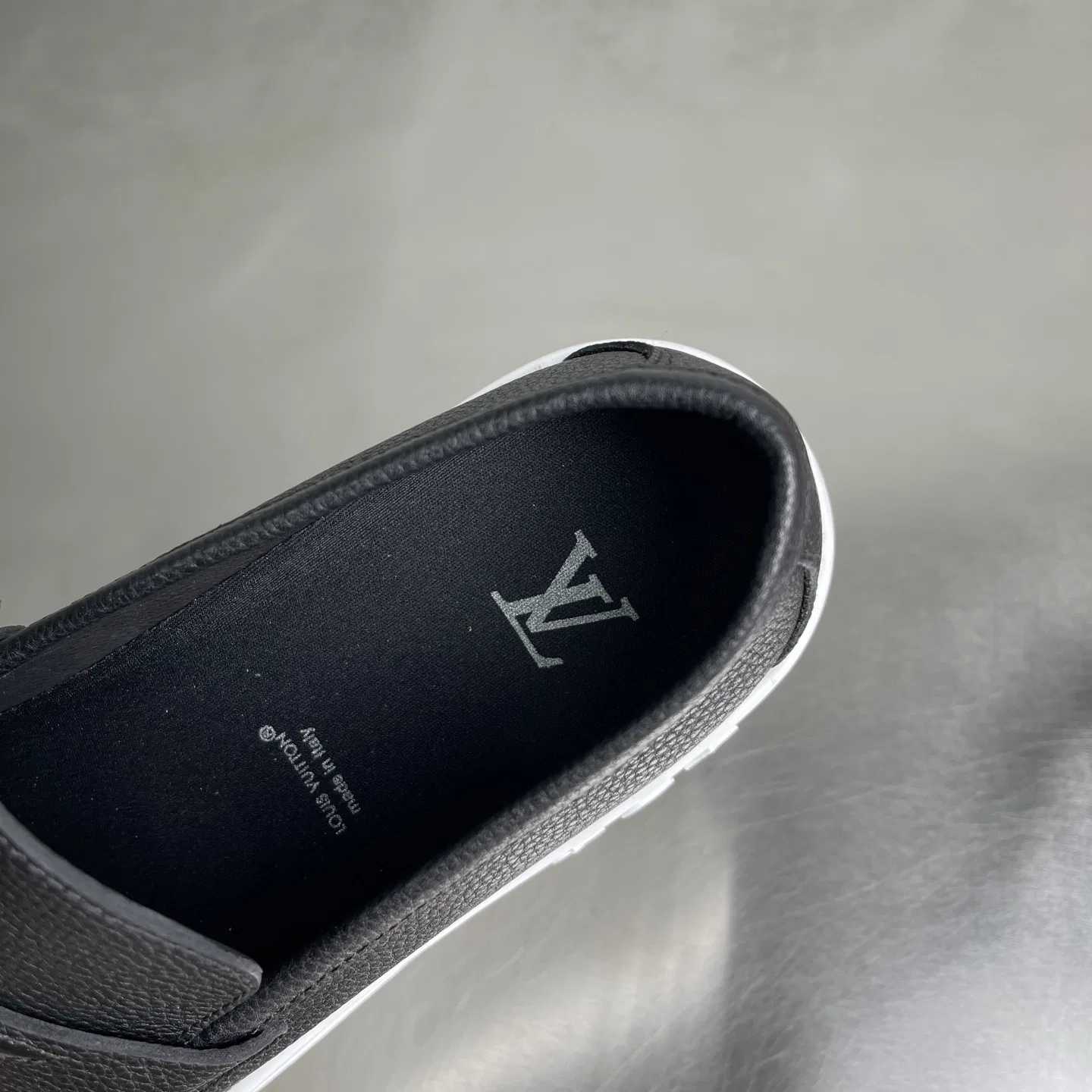 LV 27FW BMLOIMQ 003 로퍼 22