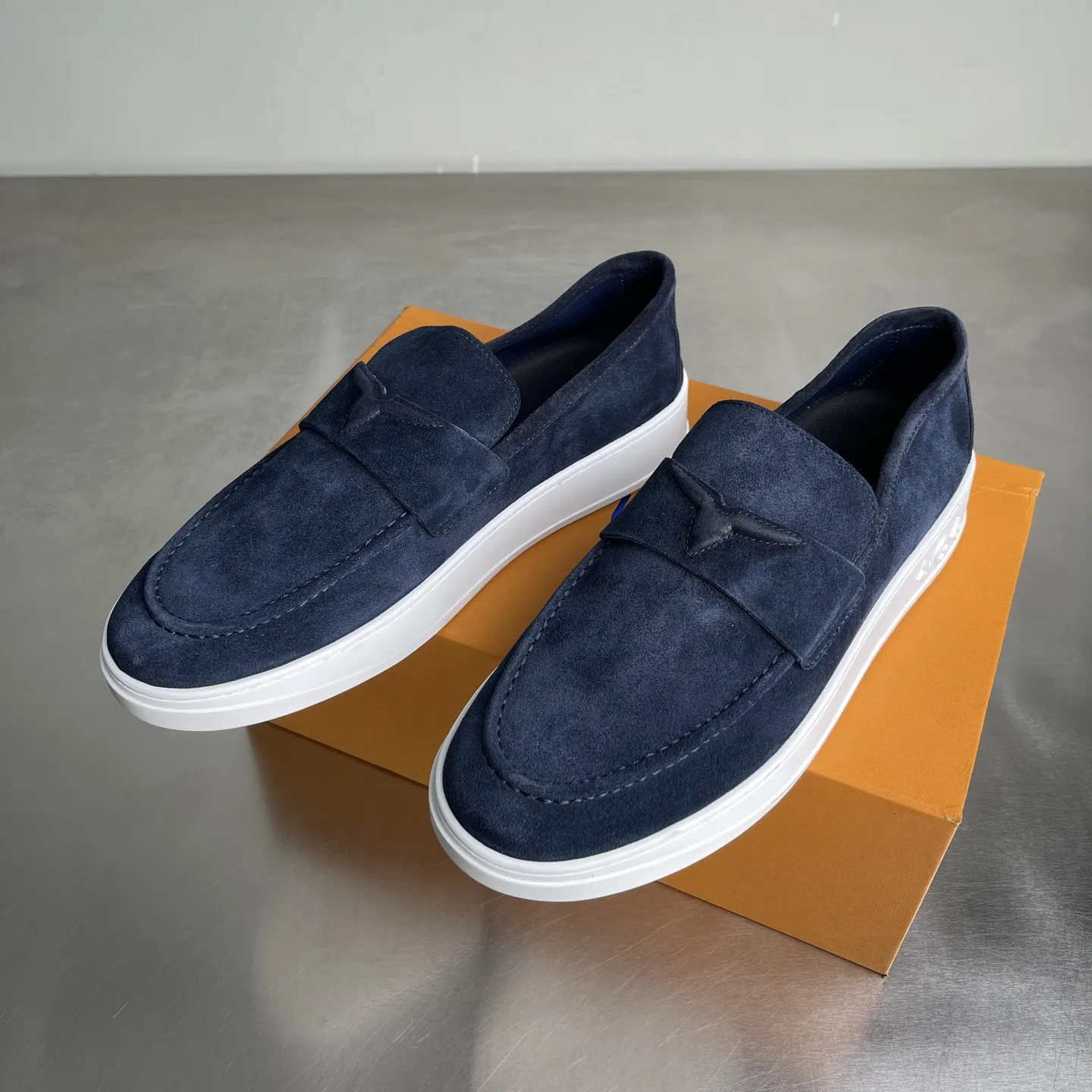LV 27FW BMLOIMQ 004 로퍼 21