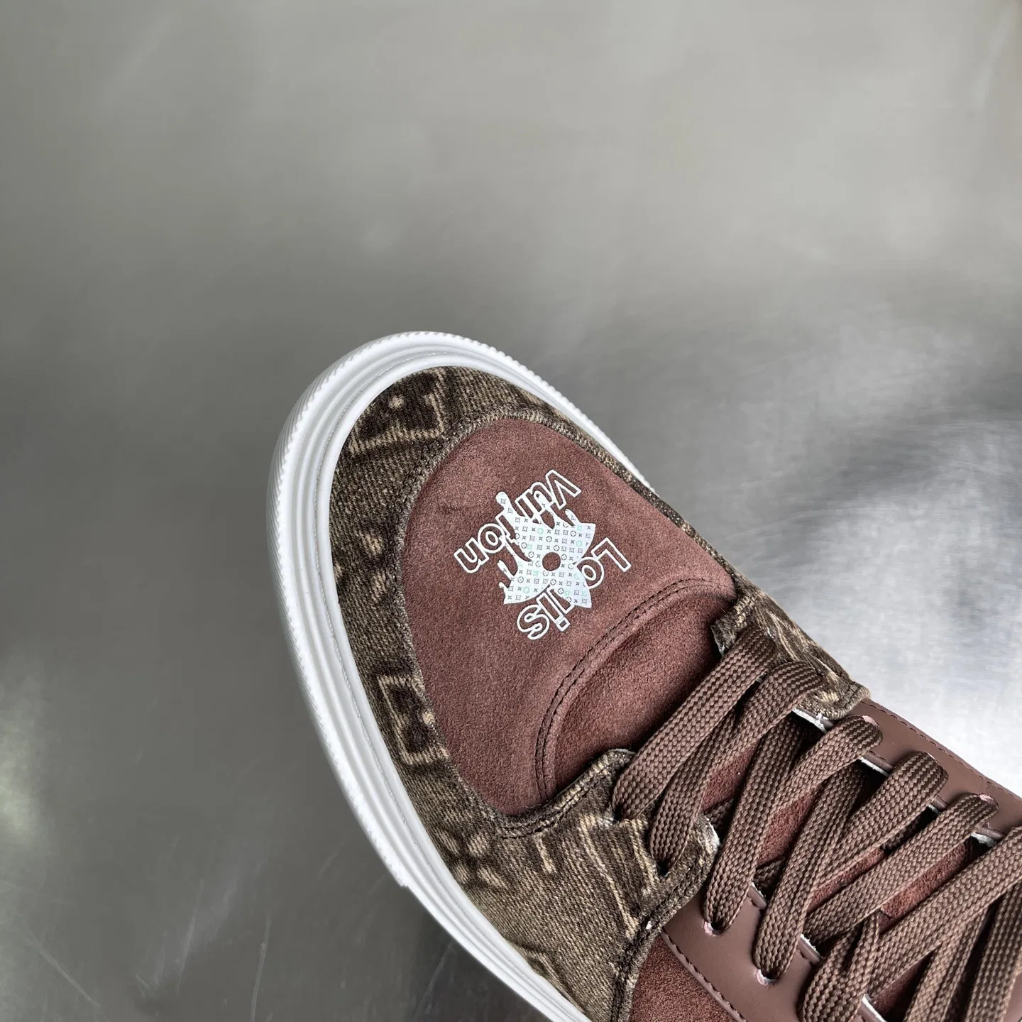 LV 27FW BMLOIMQ 006 스니커즈 44