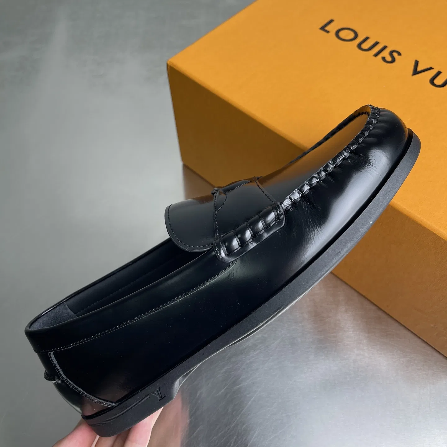 LV 27FW BMLOIMQ 007 로퍼 11