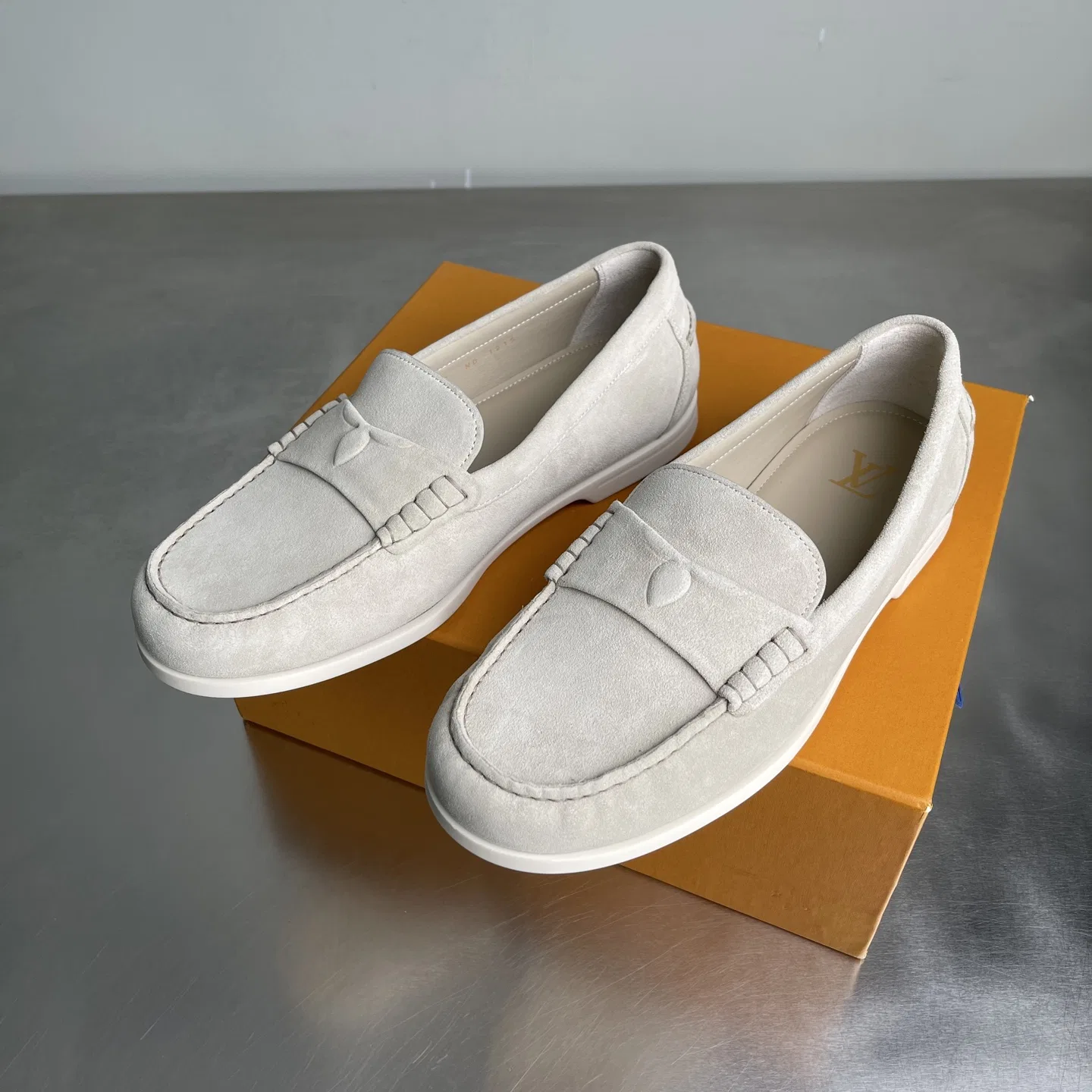 LV 27FW BMLOIMQ 008 로퍼 32