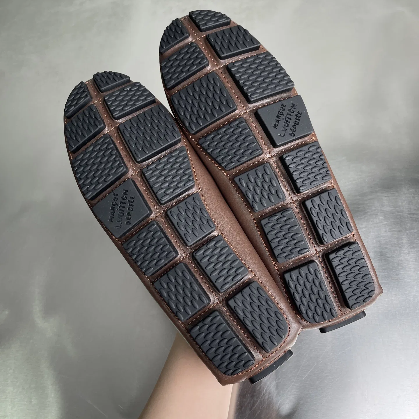 LV 27FW BMLOIMQ 011 로퍼 8