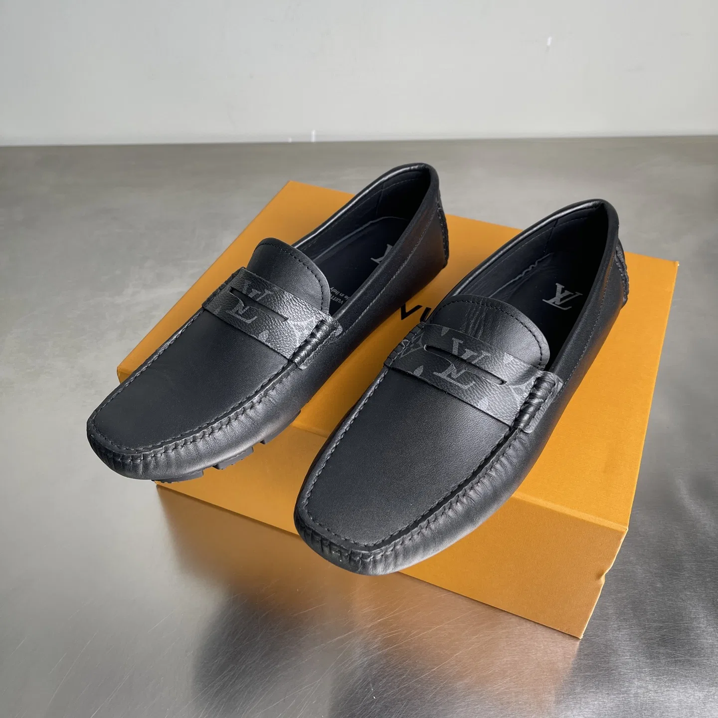 LV 27FW BMLOIMQ 011 로퍼 9