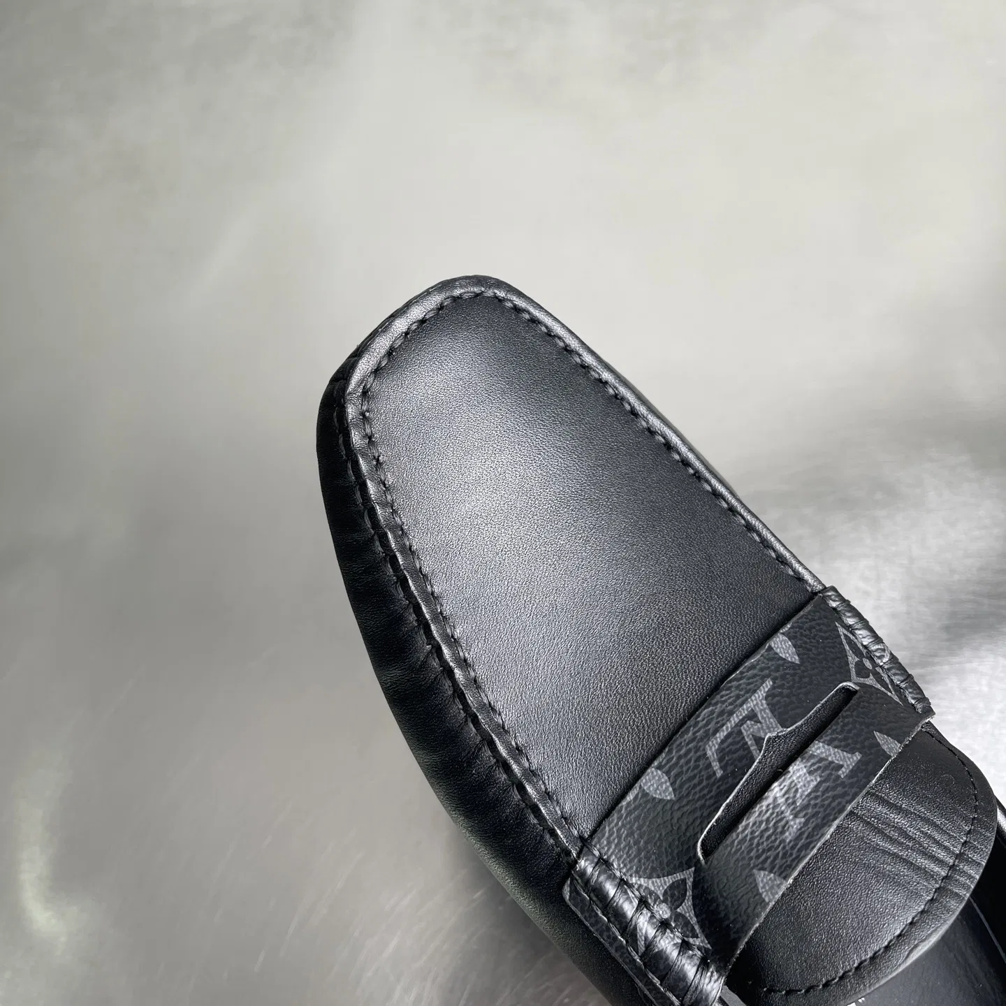 LV 27FW BMLOIMQ 011 로퍼 12