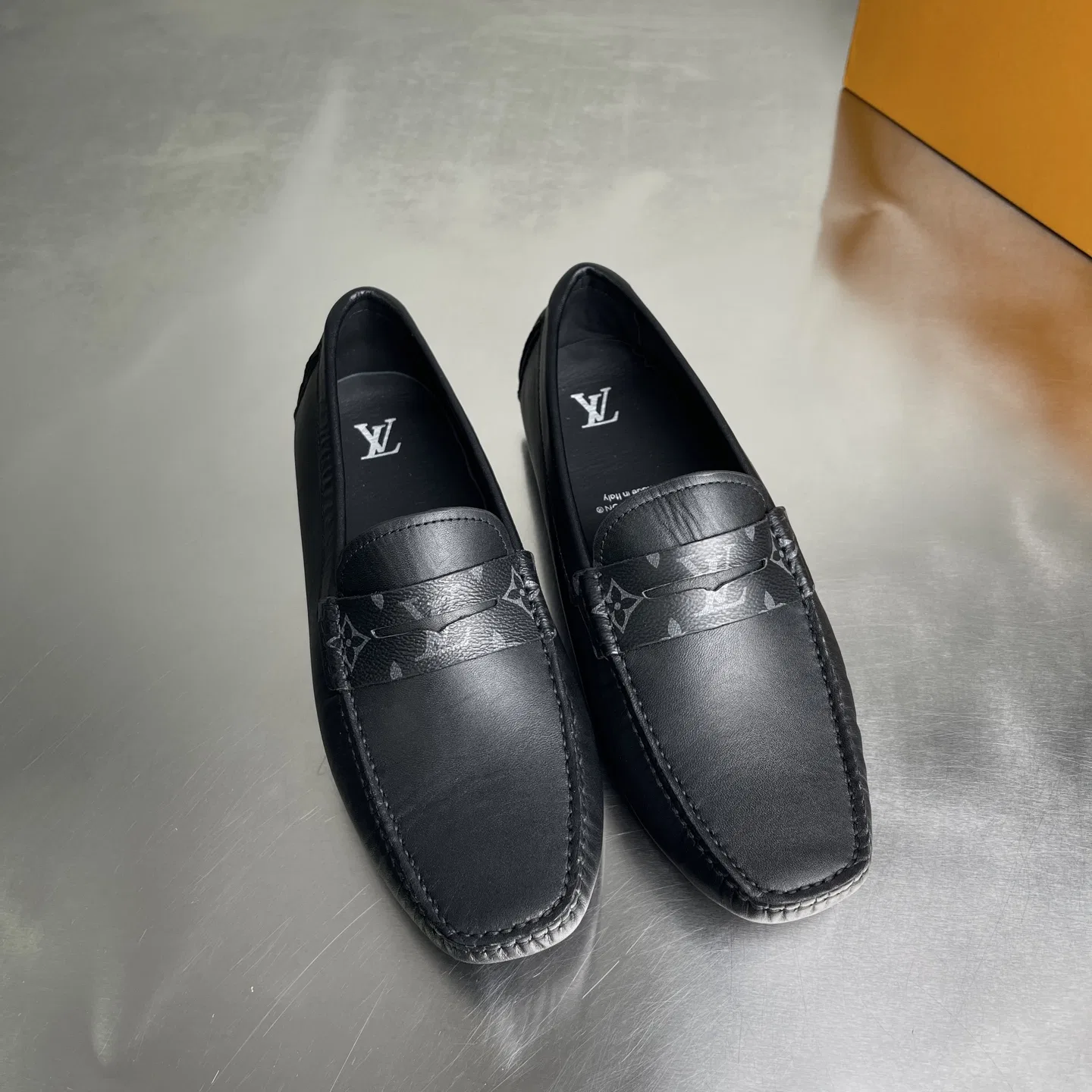 LV 27FW BMLOIMQ 011 로퍼 13