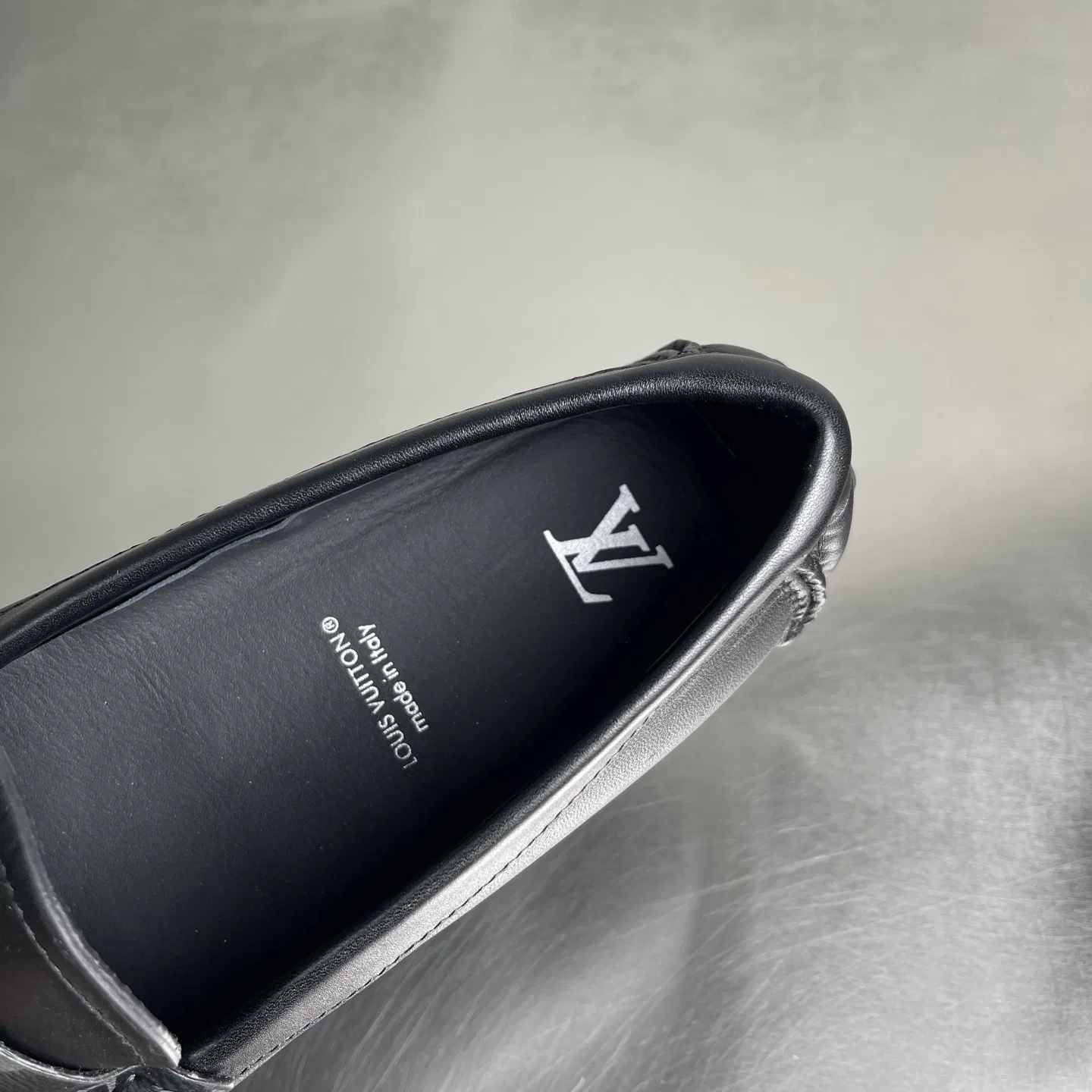 LV 27FW BMLOIMQ 011 로퍼 15