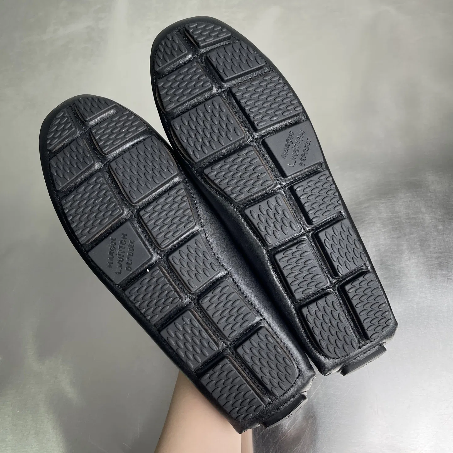 LV 27FW BMLOIMQ 011 로퍼 16