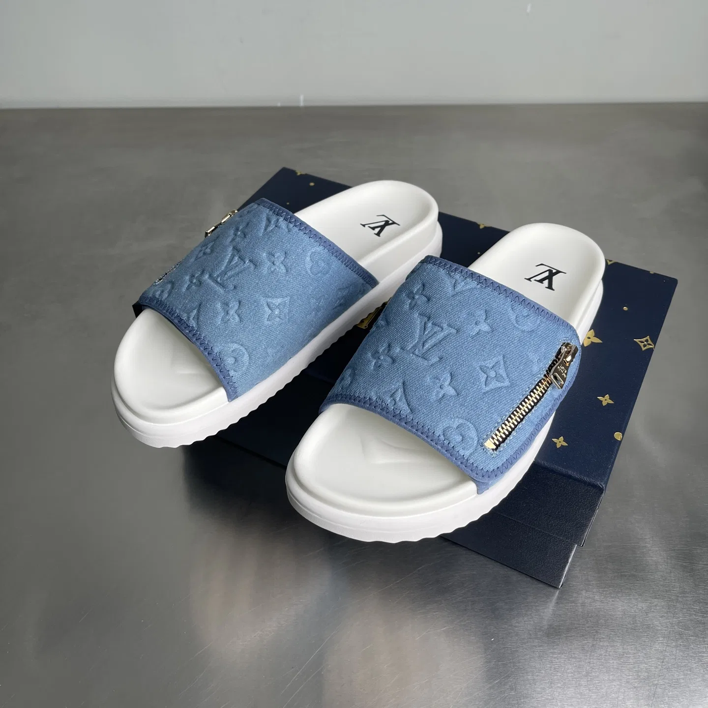 LV 27FW BMLOIMQ 012 슬리퍼 16