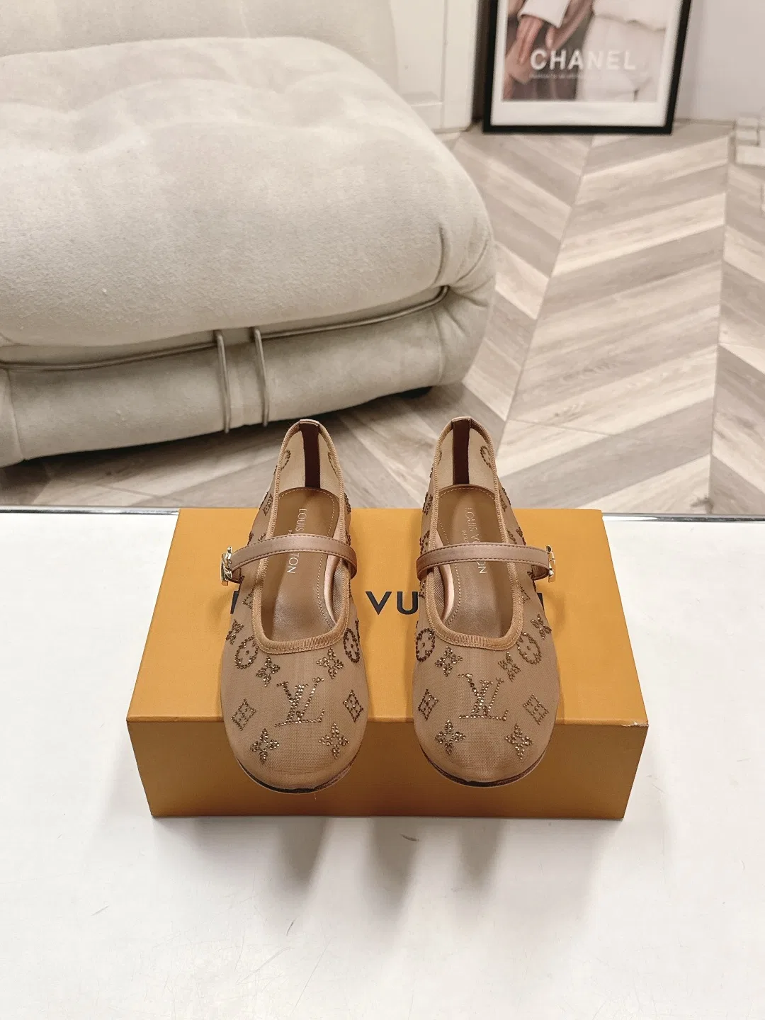 LV 27FW BMLOIMQ 014 플랫슈즈 10