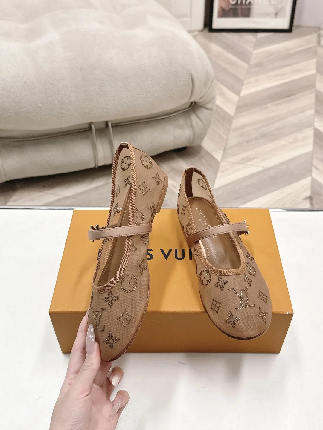 LV 27FW BMLOIMQ 014 플랫슈즈 12