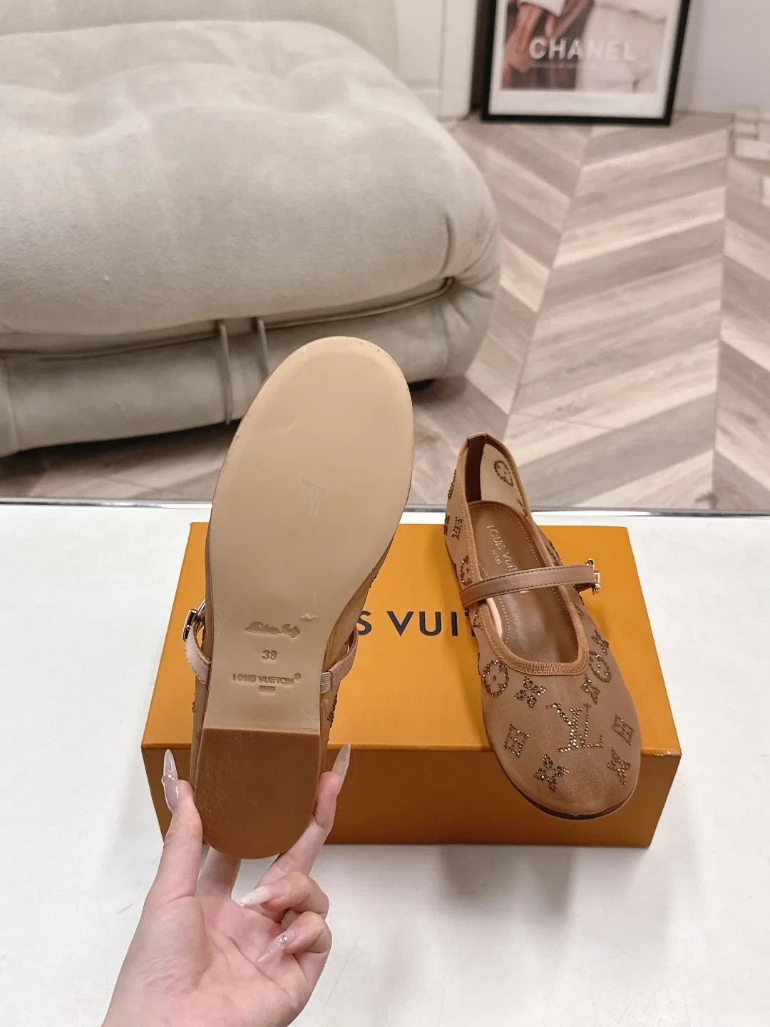 LV 27FW BMLOIMQ 014 플랫슈즈 18