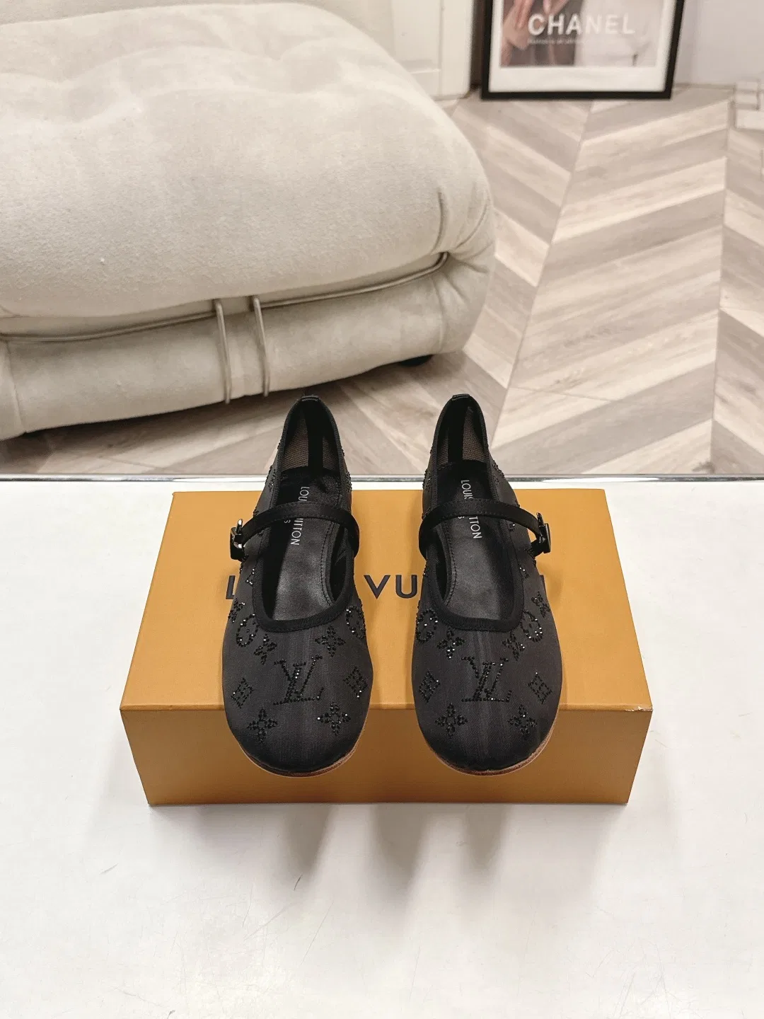 LV 27FW BMLOIMQ 014 플랫슈즈 19
