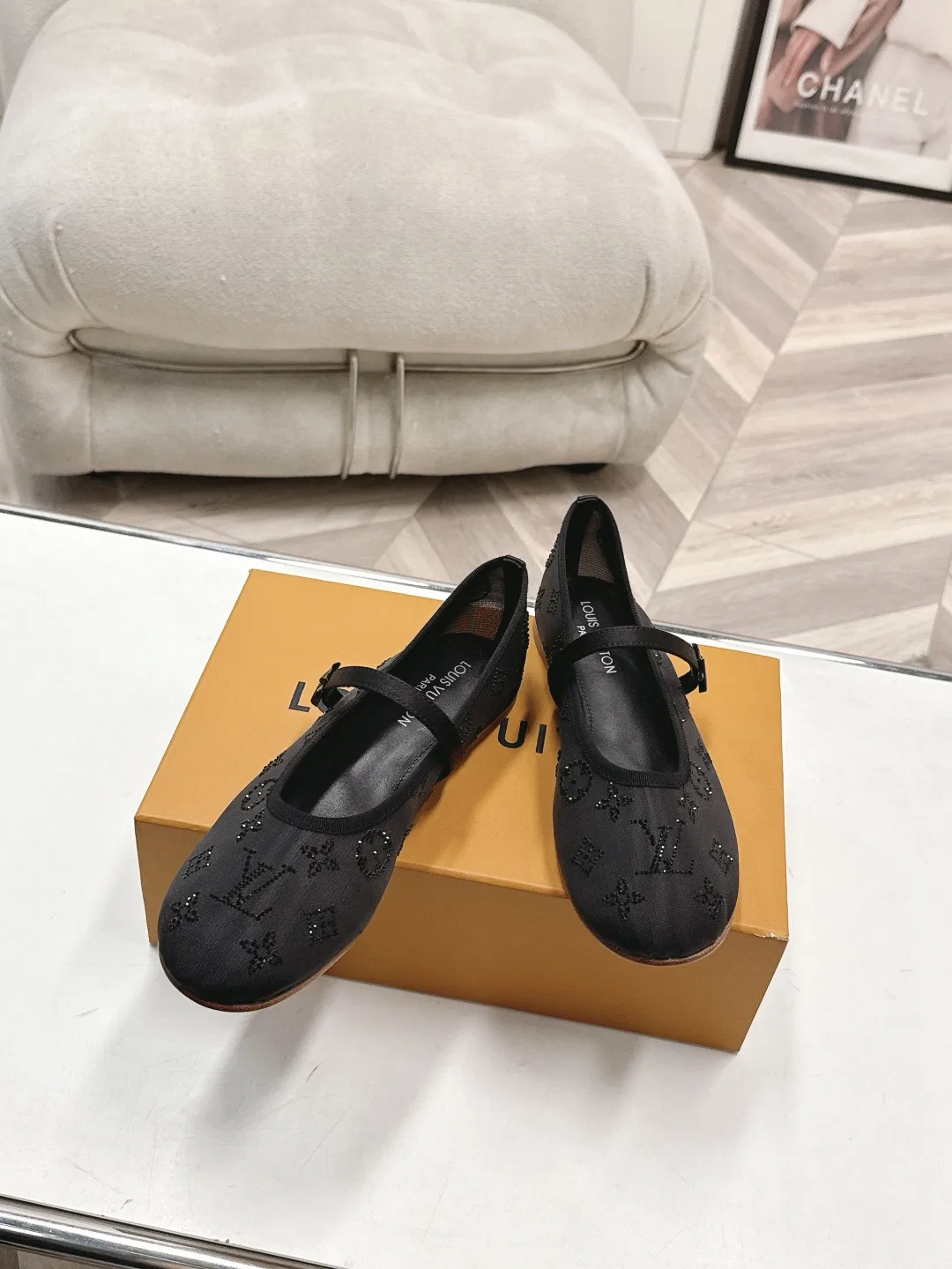 LV 27FW BMLOIMQ 014 플랫슈즈 22