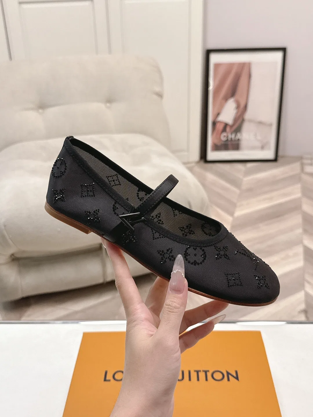 LV 27FW BMLOIMQ 014 플랫슈즈 23