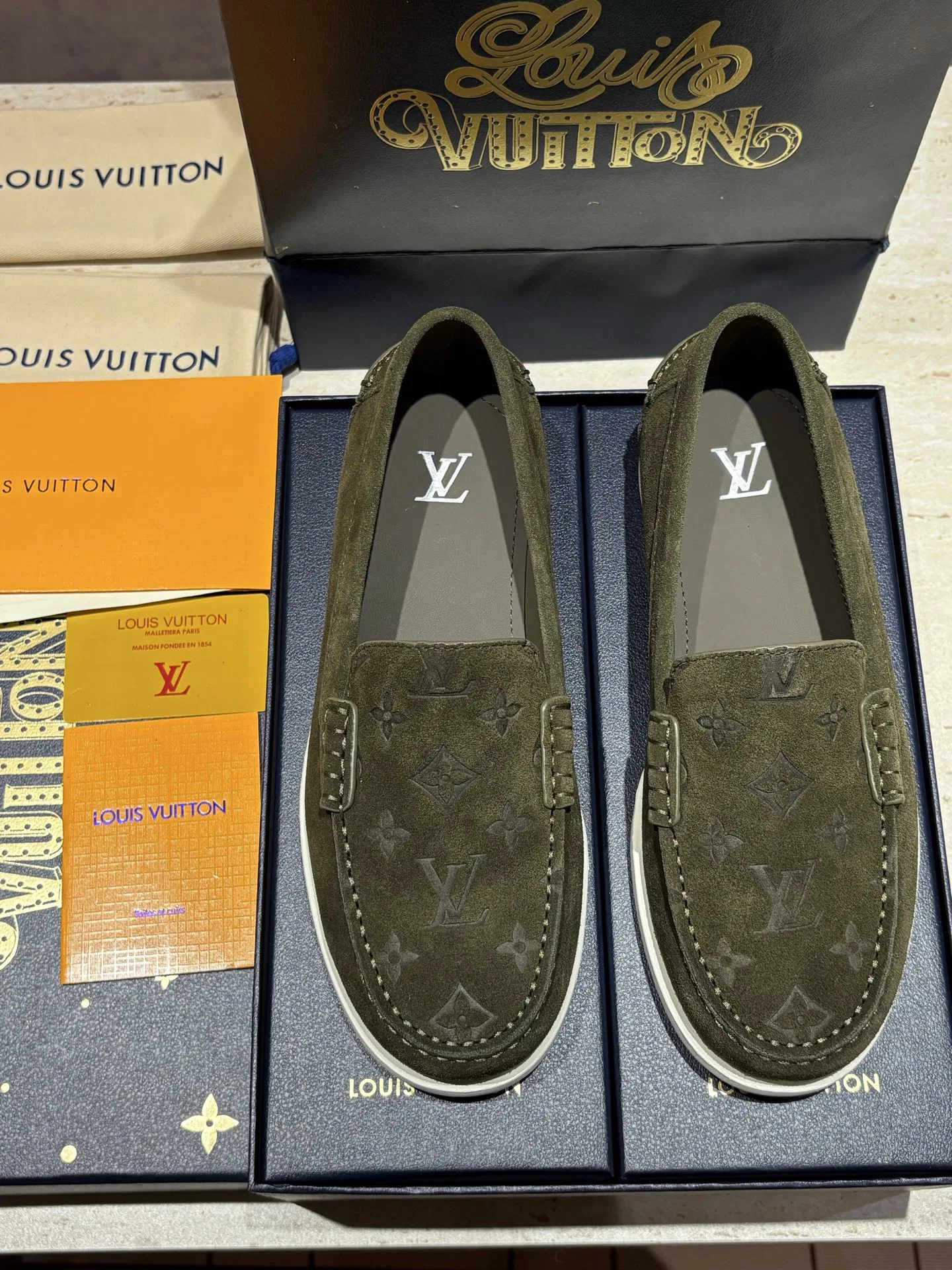 LV 27FW BXZUBKP 001 로퍼 17