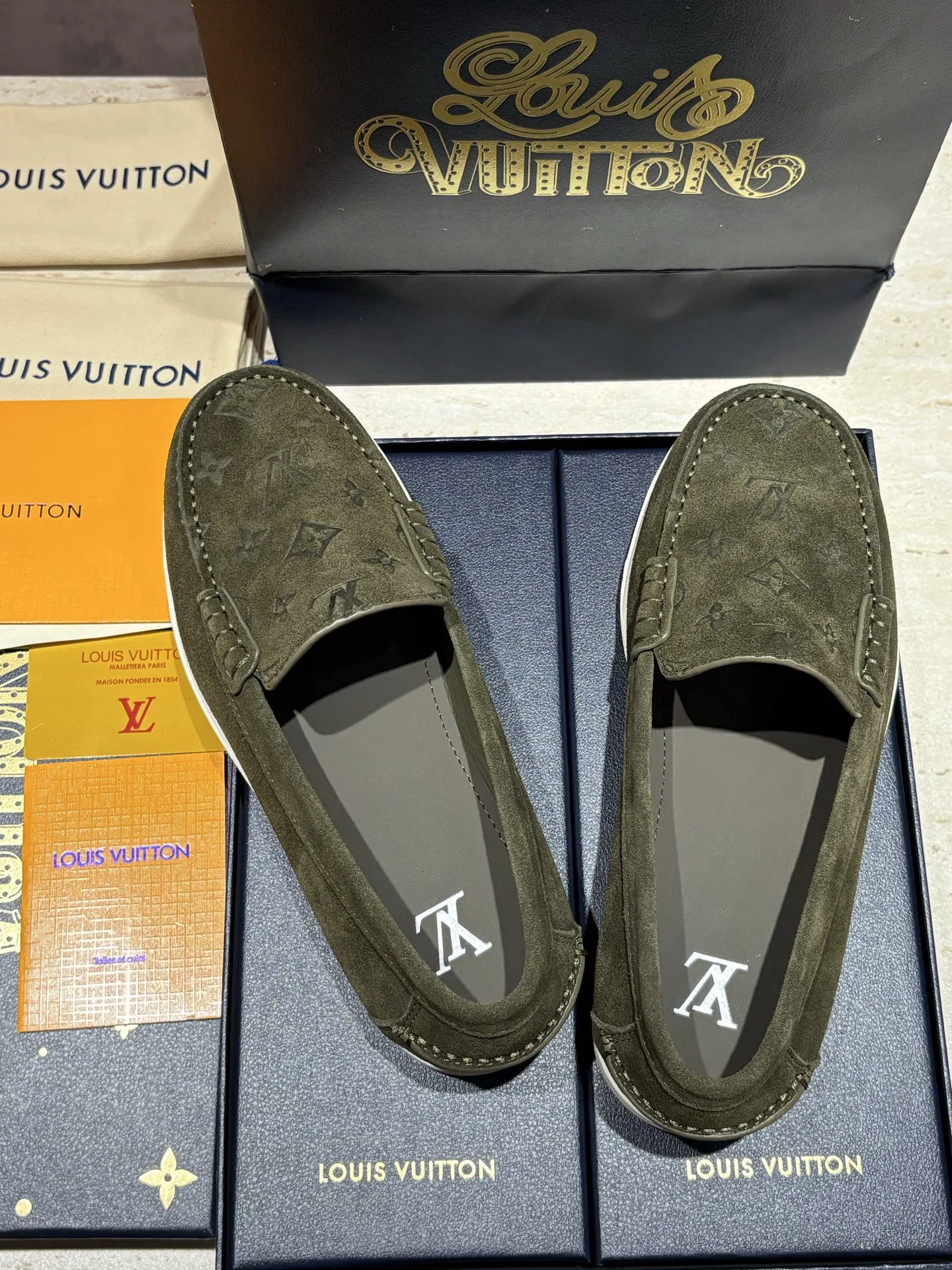 LV 27FW BXZUBKP 001 로퍼 18