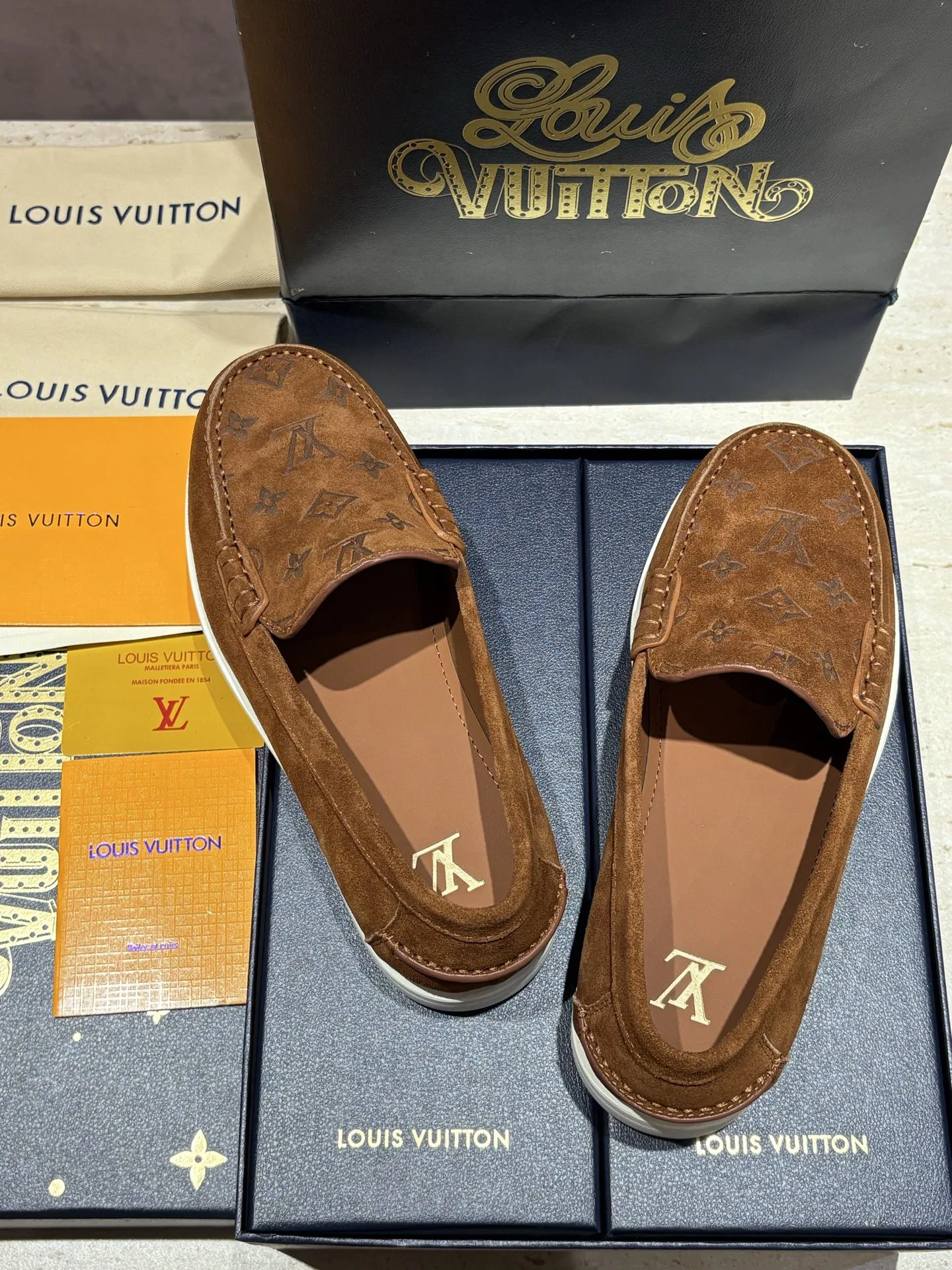 LV 27FW BXZUBKP 001 로퍼 23